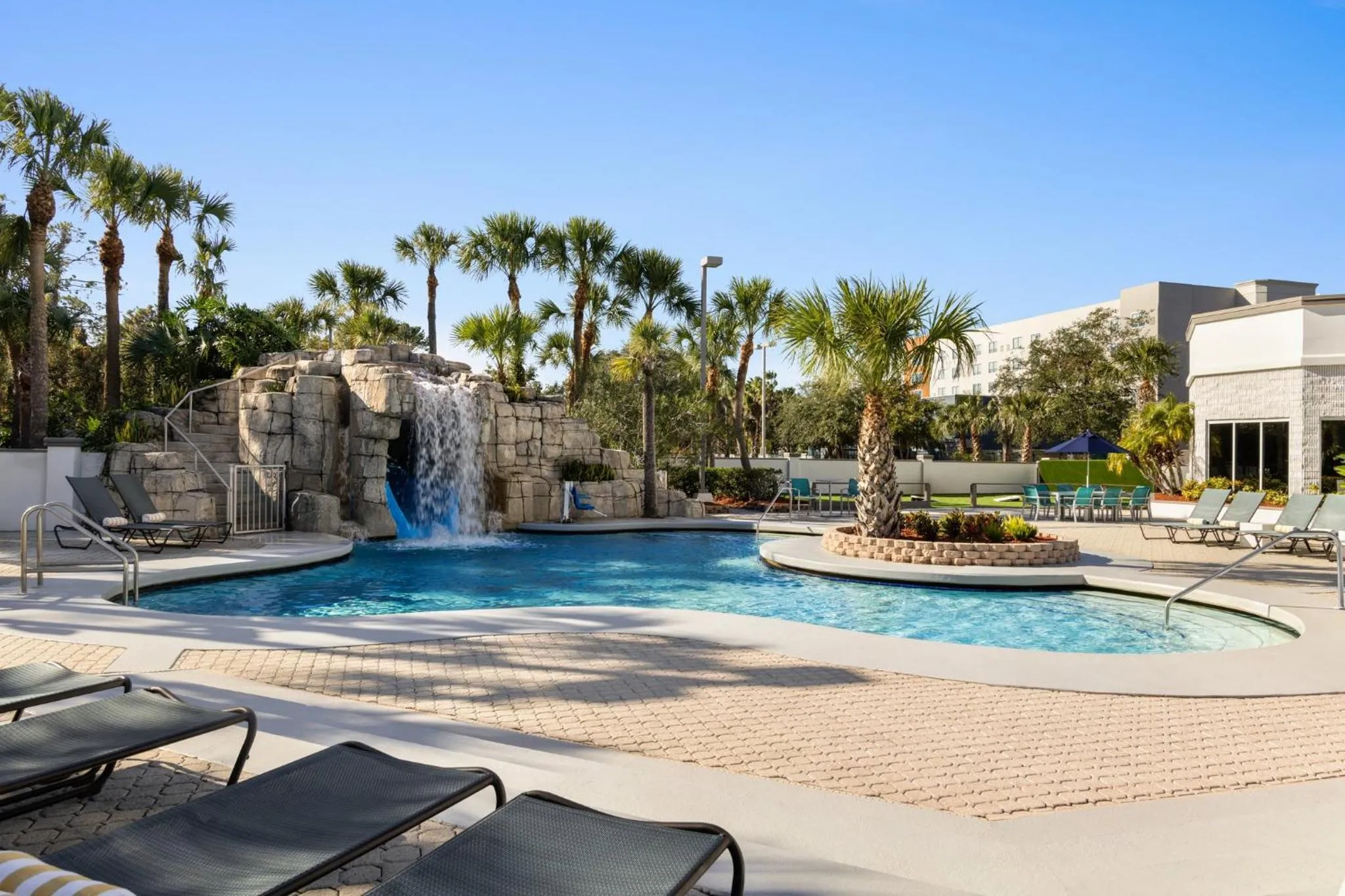 Property building in Crowne Plaza Orlando - Lake Buena Vista by IHG