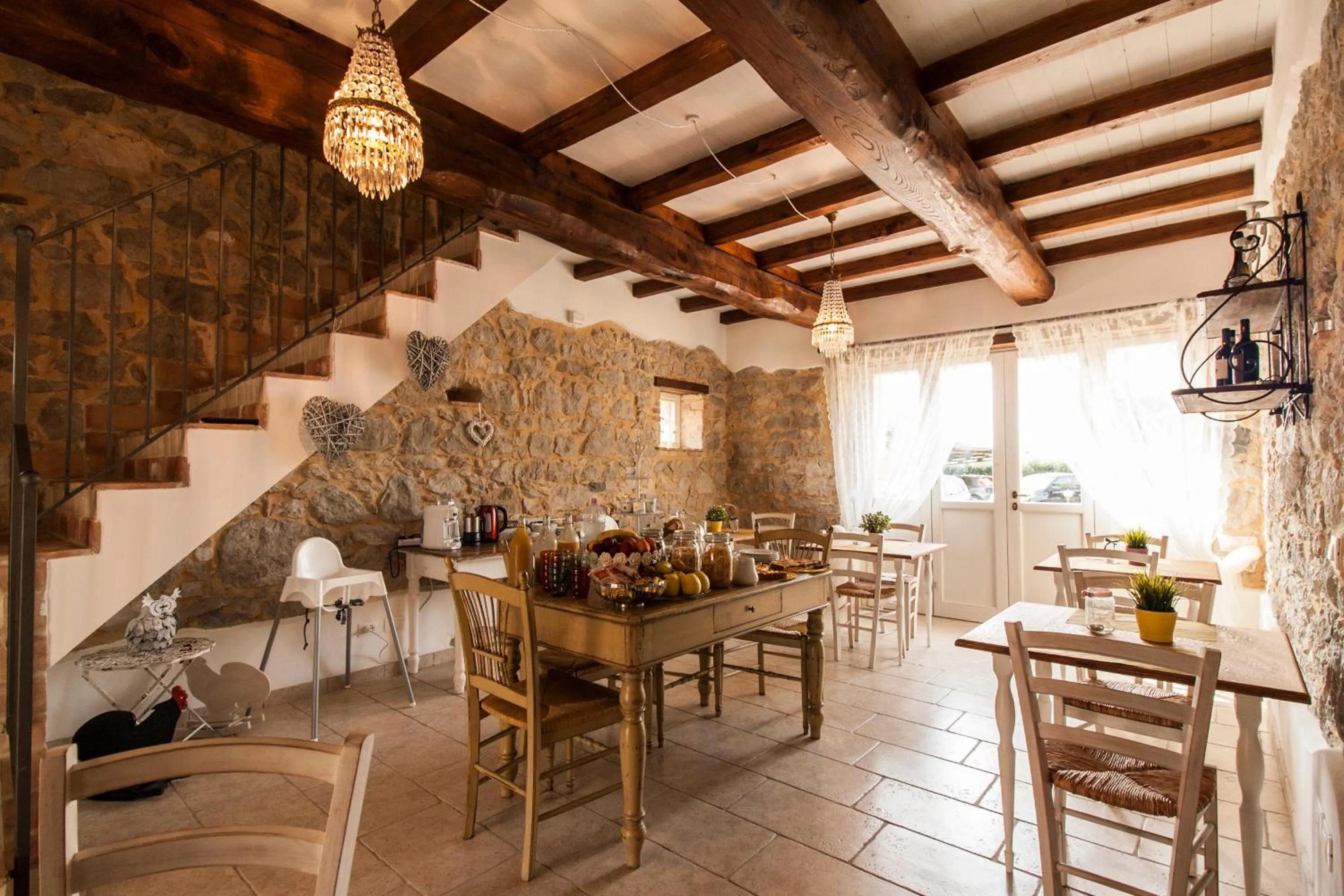 Dining area in Aia Antica