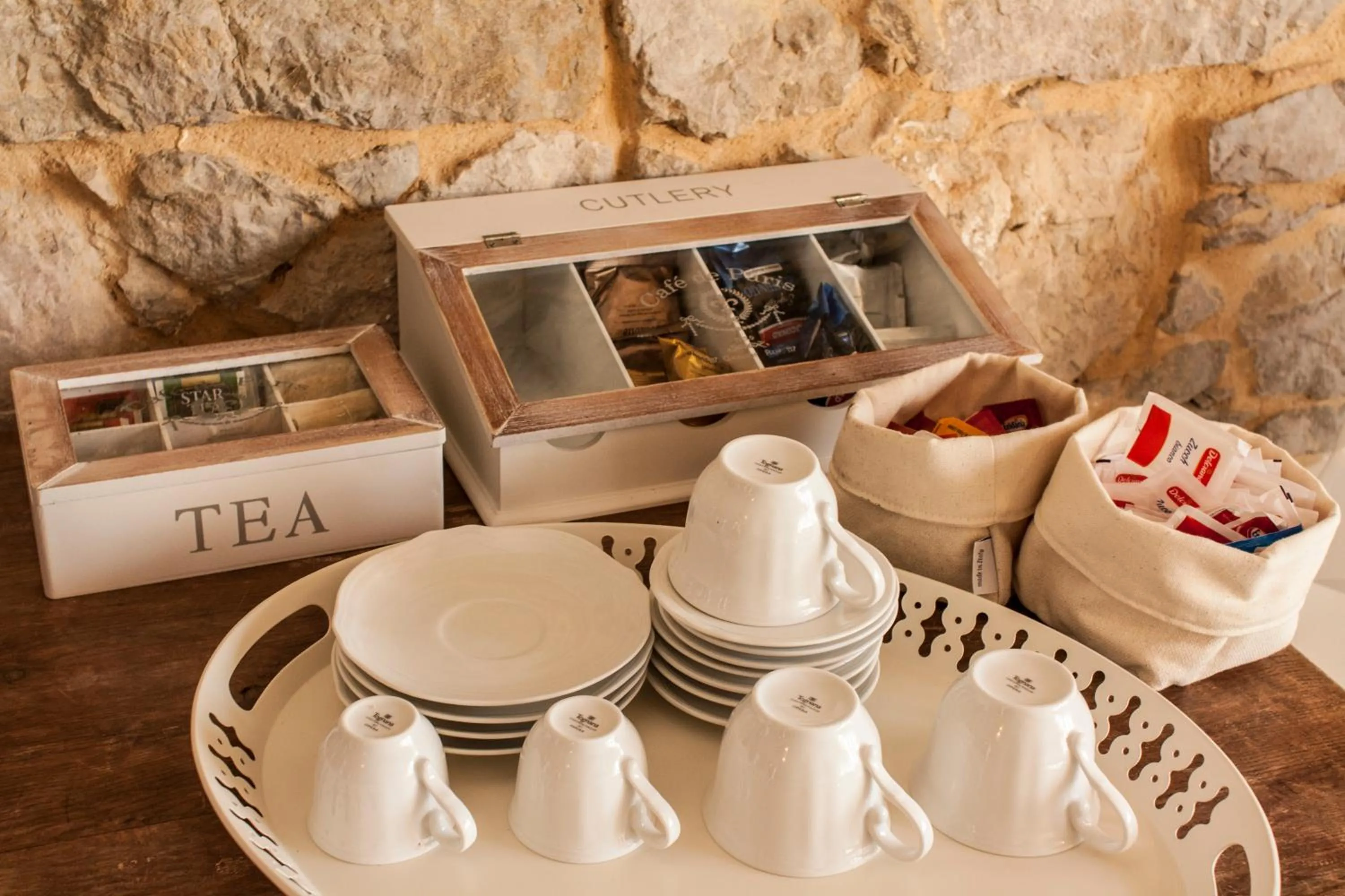 Coffee/tea facilities in Aia Antica