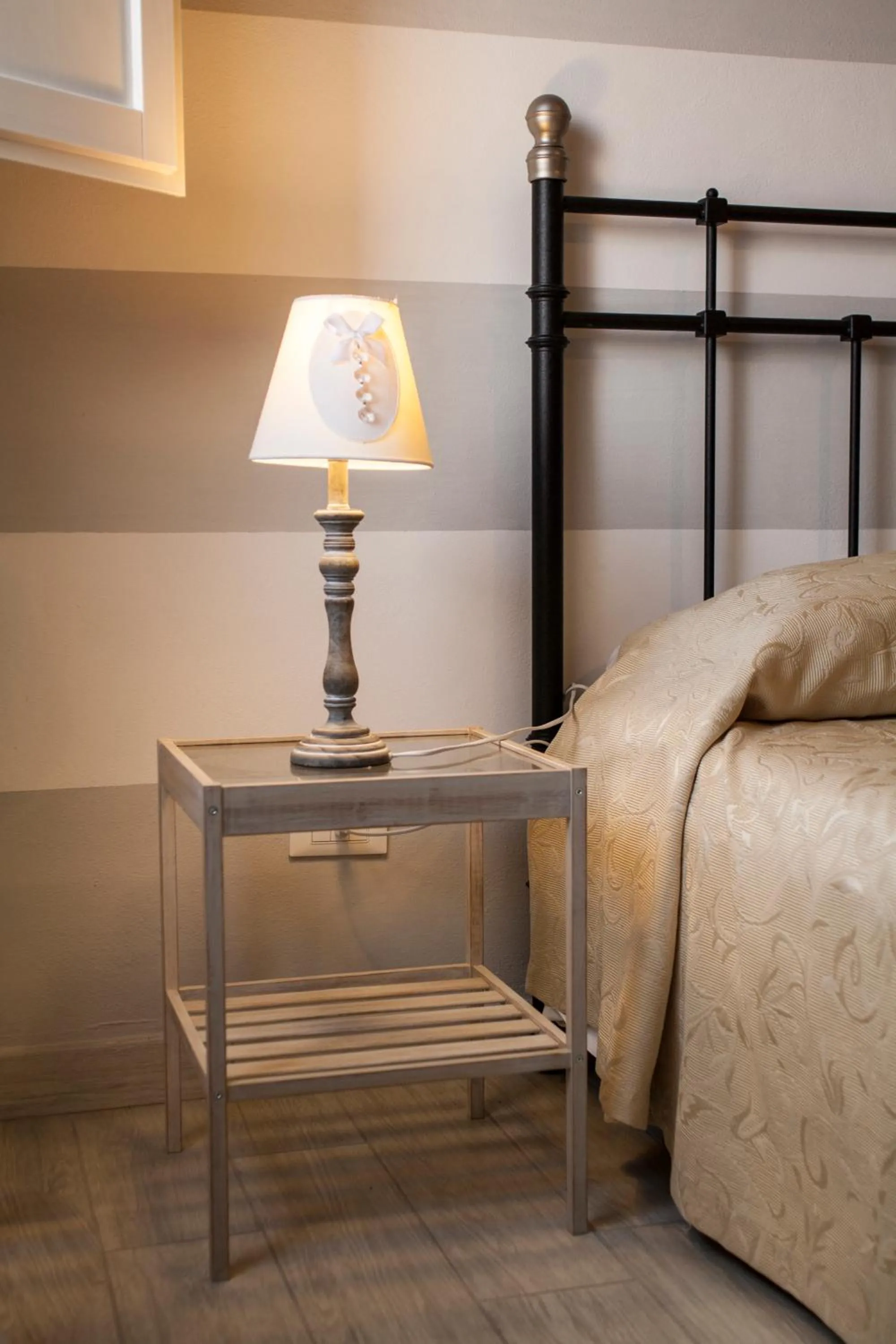 Bed in Aia Antica