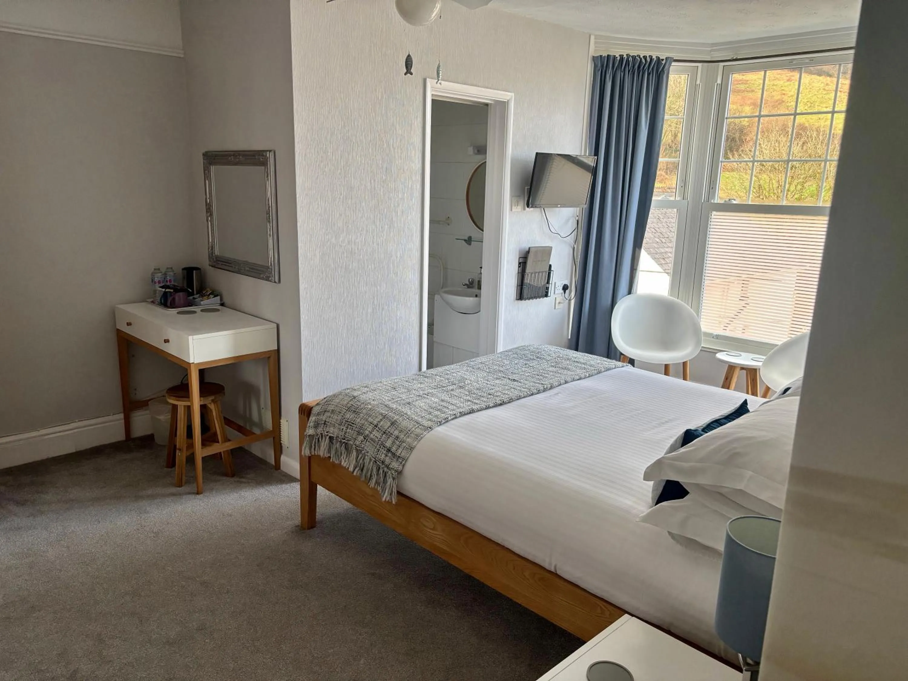 Channel Vista Guest House