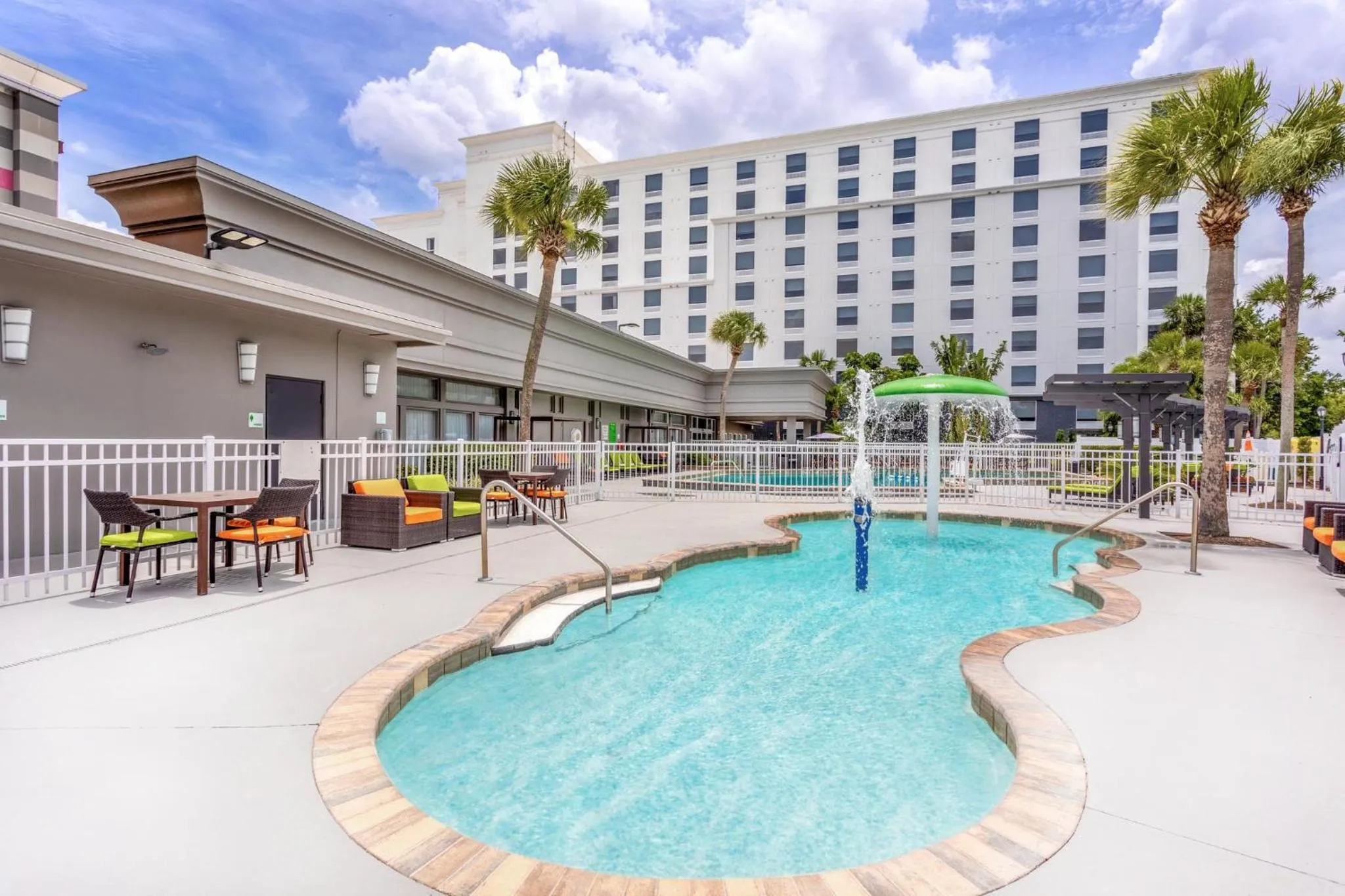 Fitness centre/facilities in Holiday Inn & Suites Across from Universal Orlando by IHG