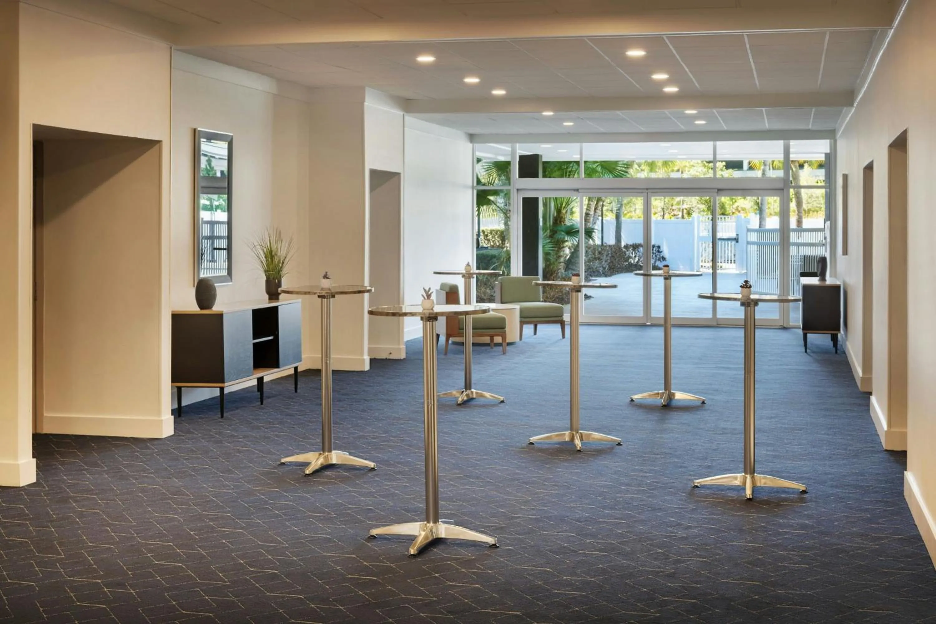 Meeting/conference room in Courtyard by Marriott across Universal Orlando