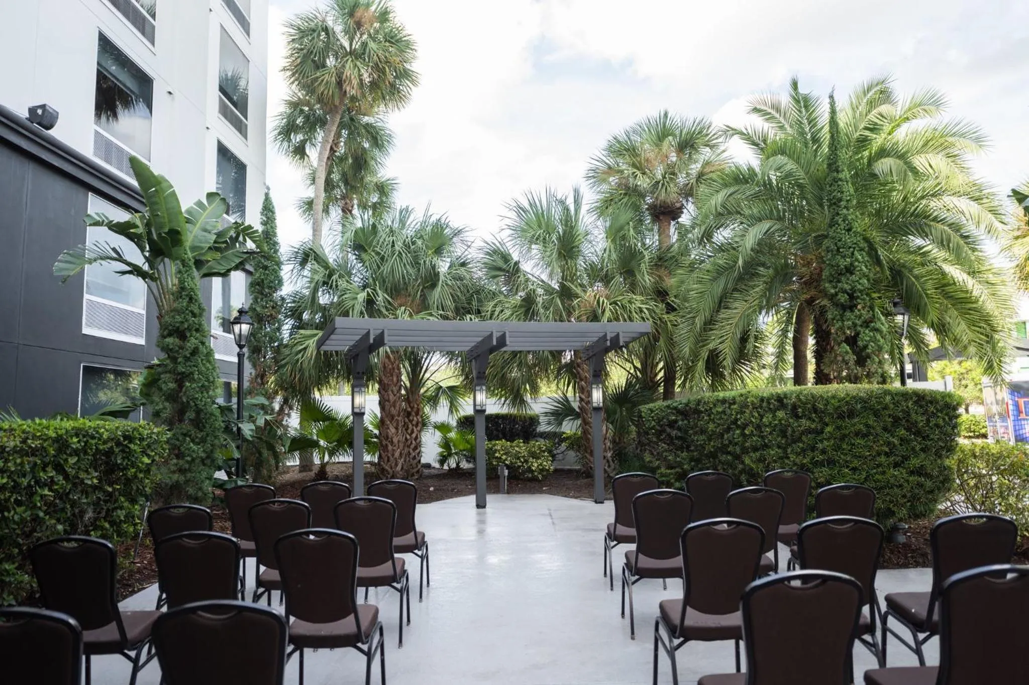 Meeting/conference room in Holiday Inn & Suites Across from Universal Orlando by IHG