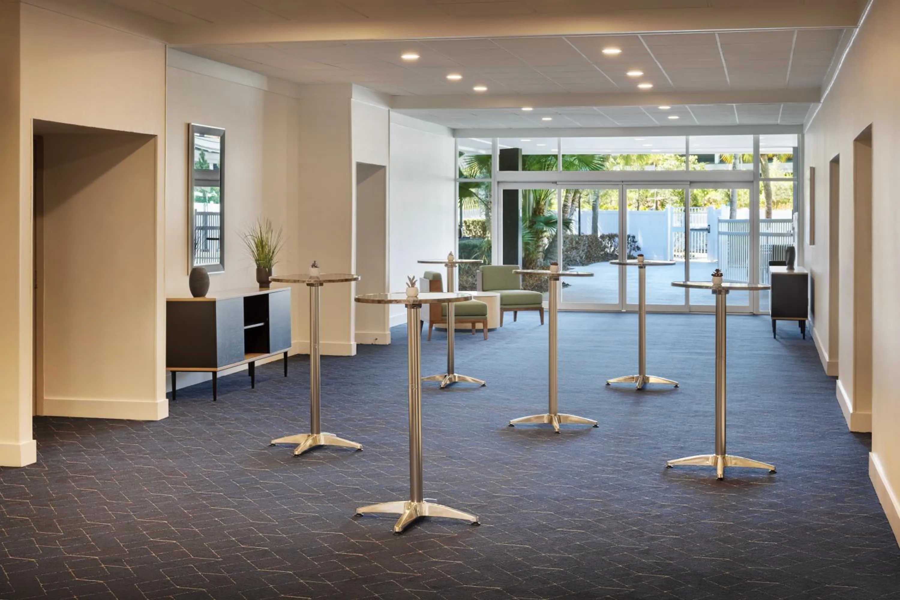 Meeting/conference room in Courtyard by Marriott across Universal Orlando