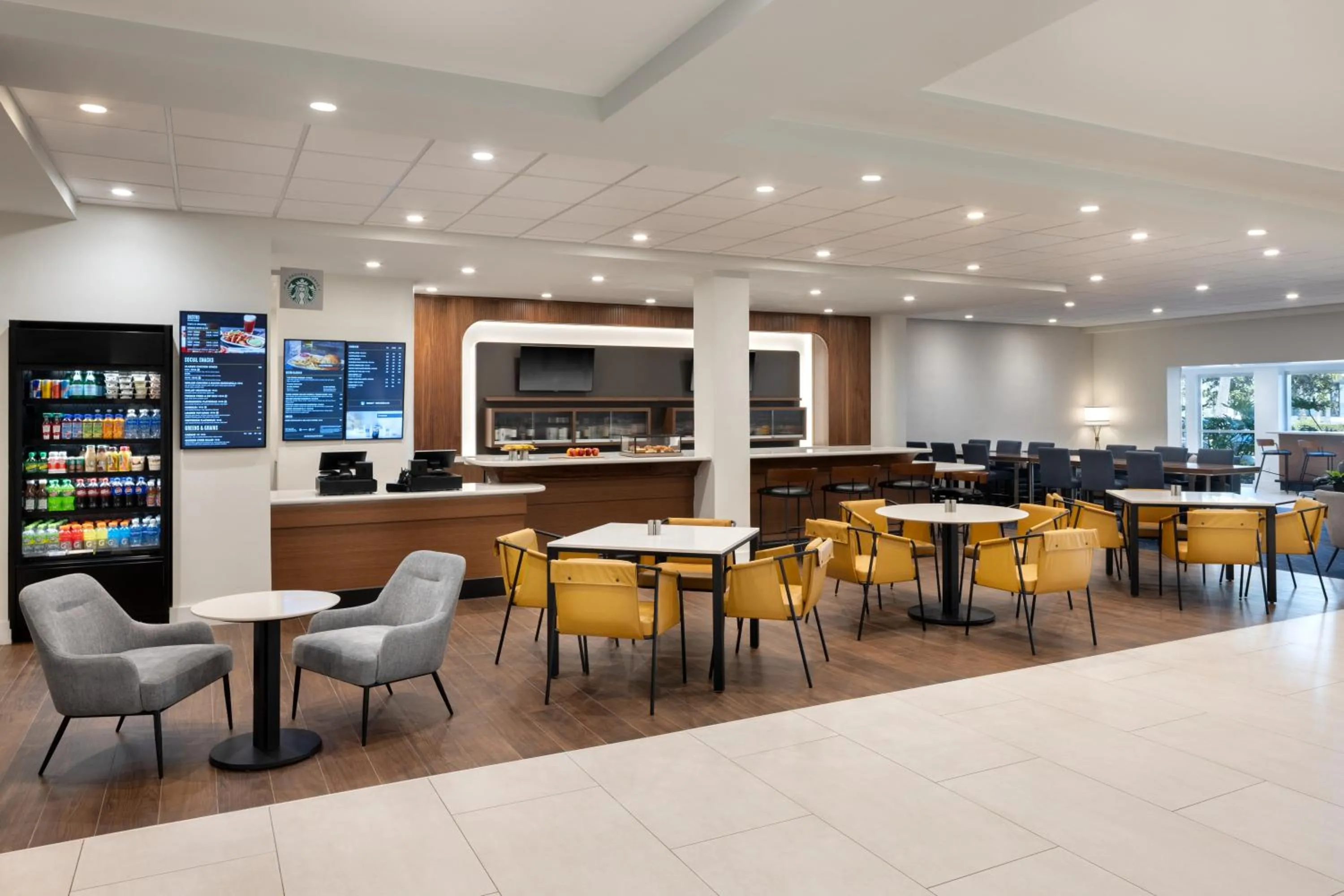 Restaurant/places to eat in Courtyard by Marriott across Universal Orlando