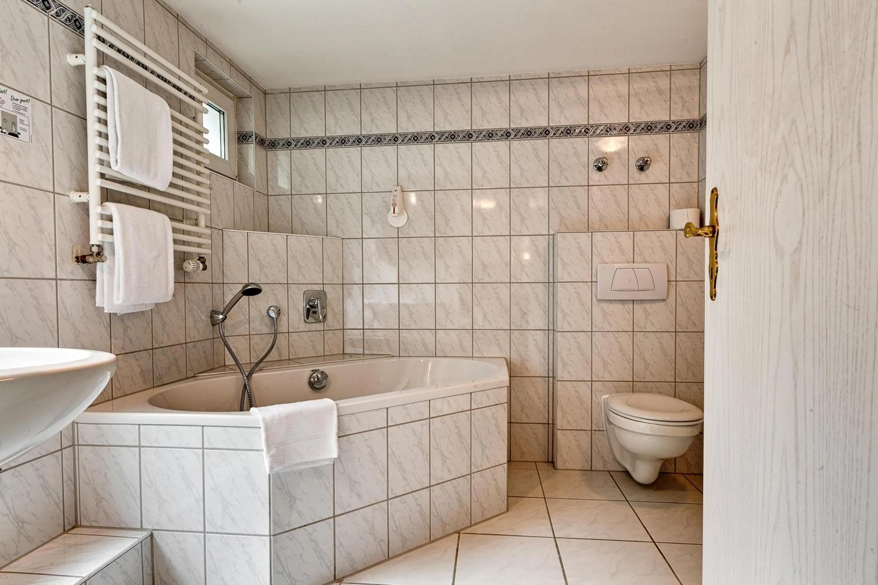 Bathroom in Kulinarium an der Glems