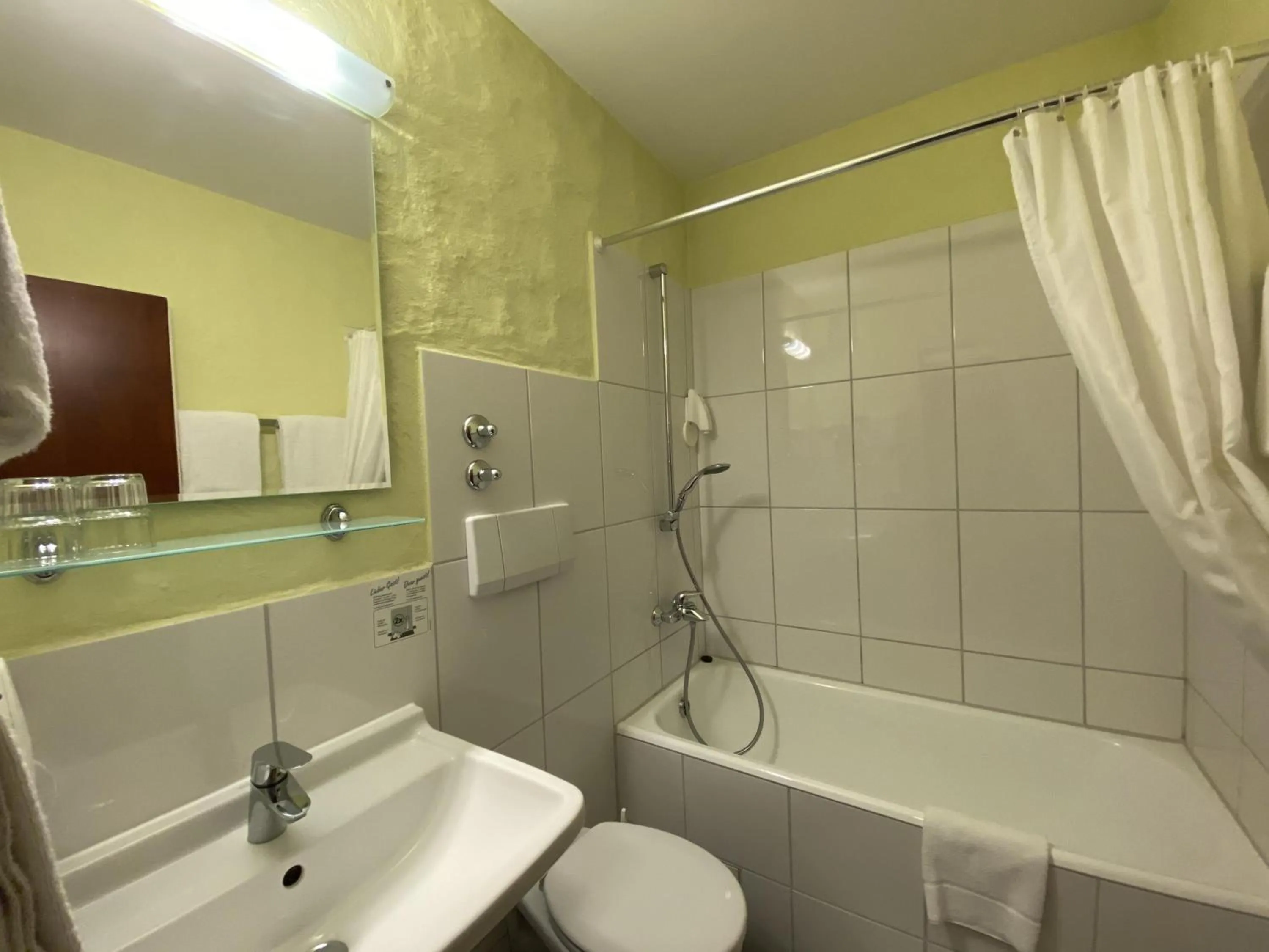 Bathroom in Kulinarium an der Glems