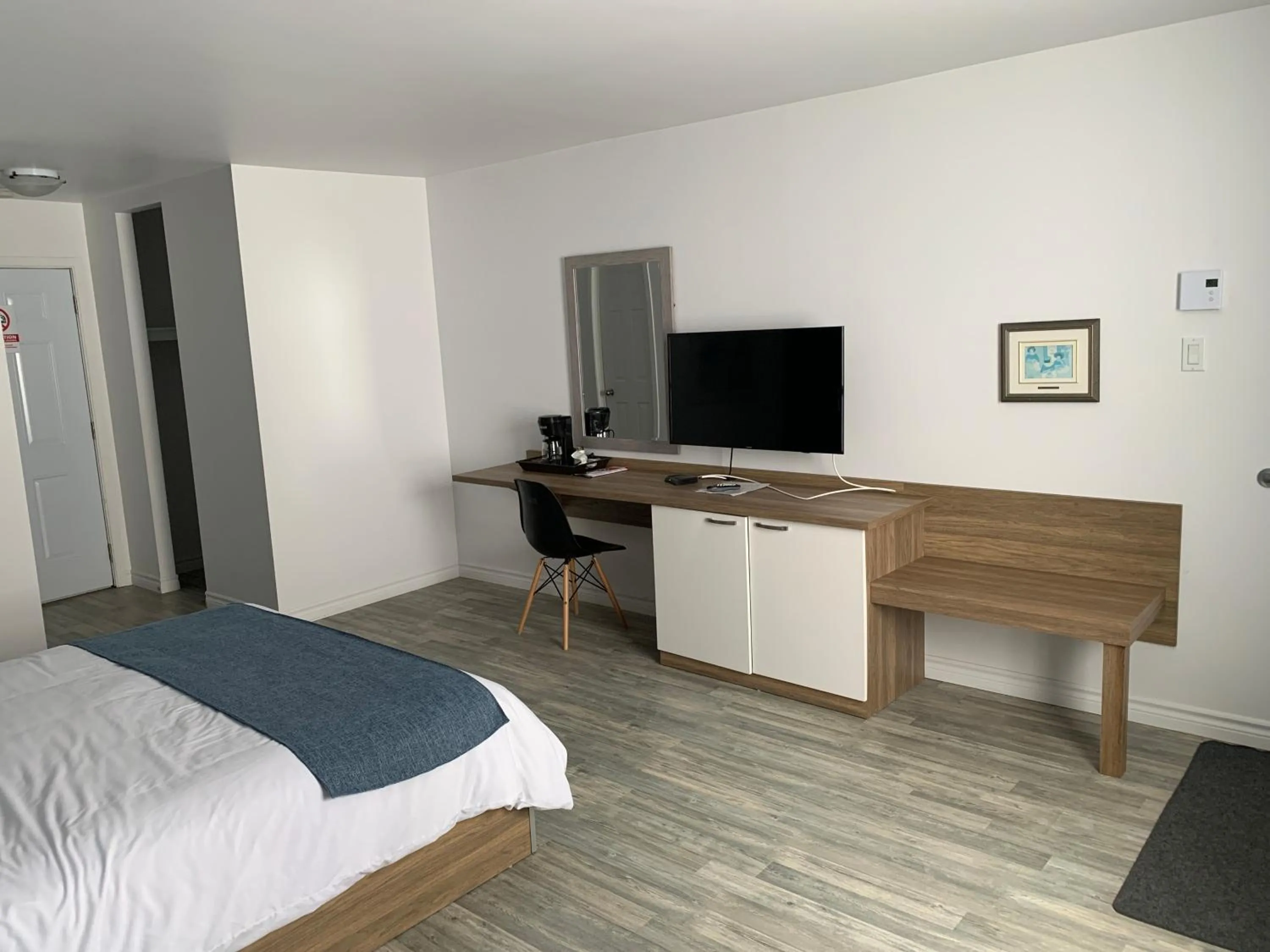 Bed in Motel Le Rond Point