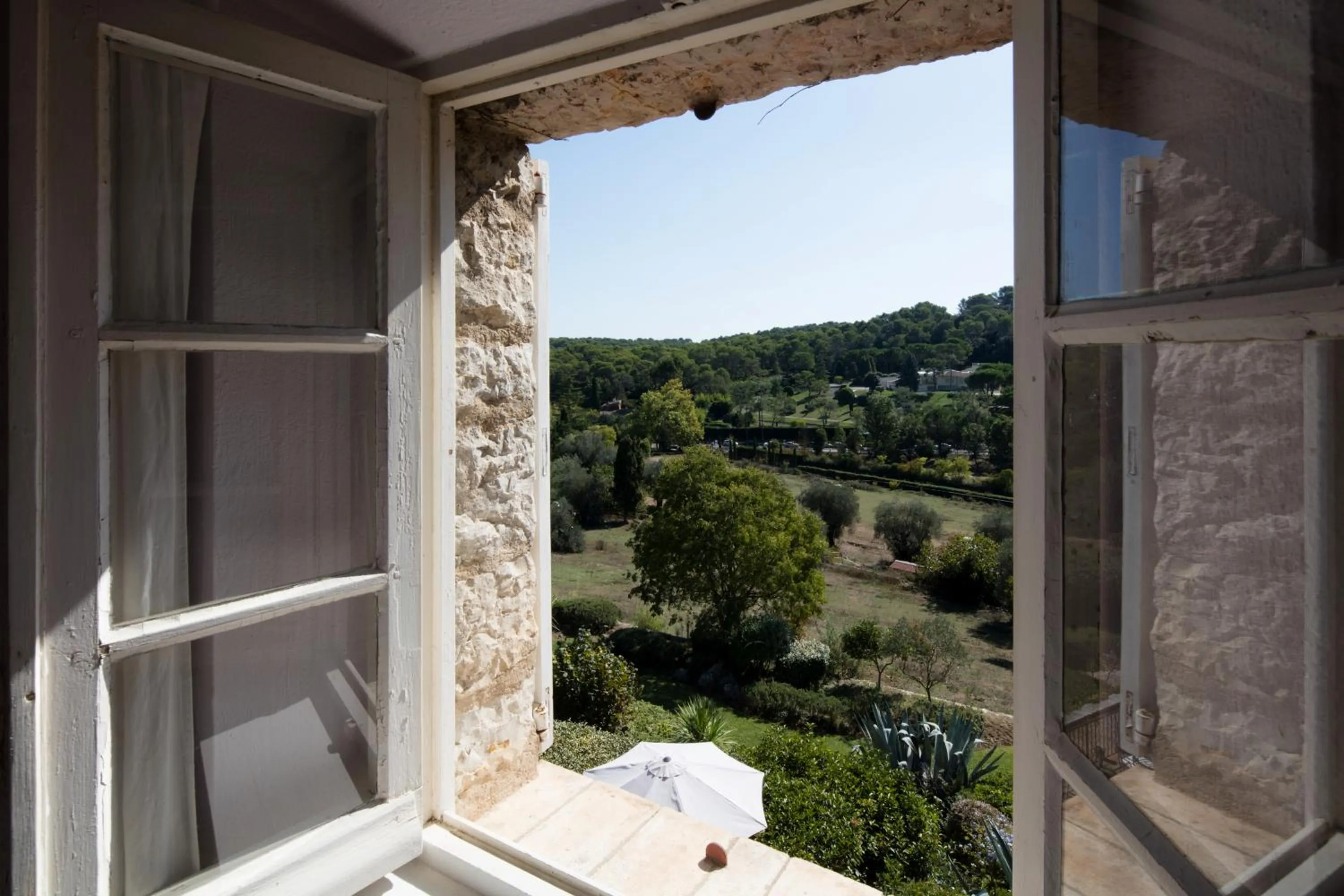 Mountain view in Le Manoir de L'Étang