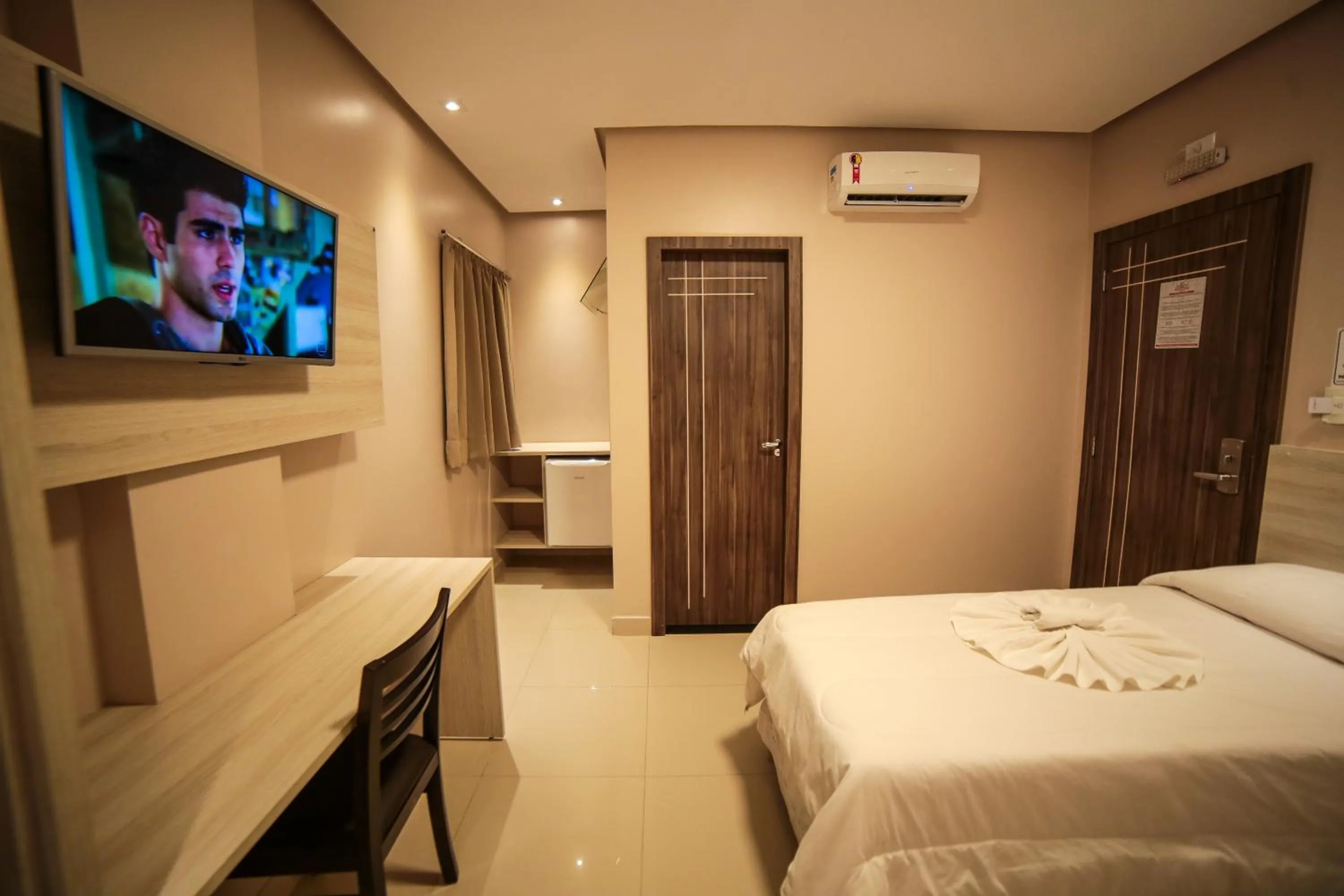 Bed in Hotel London Santarem