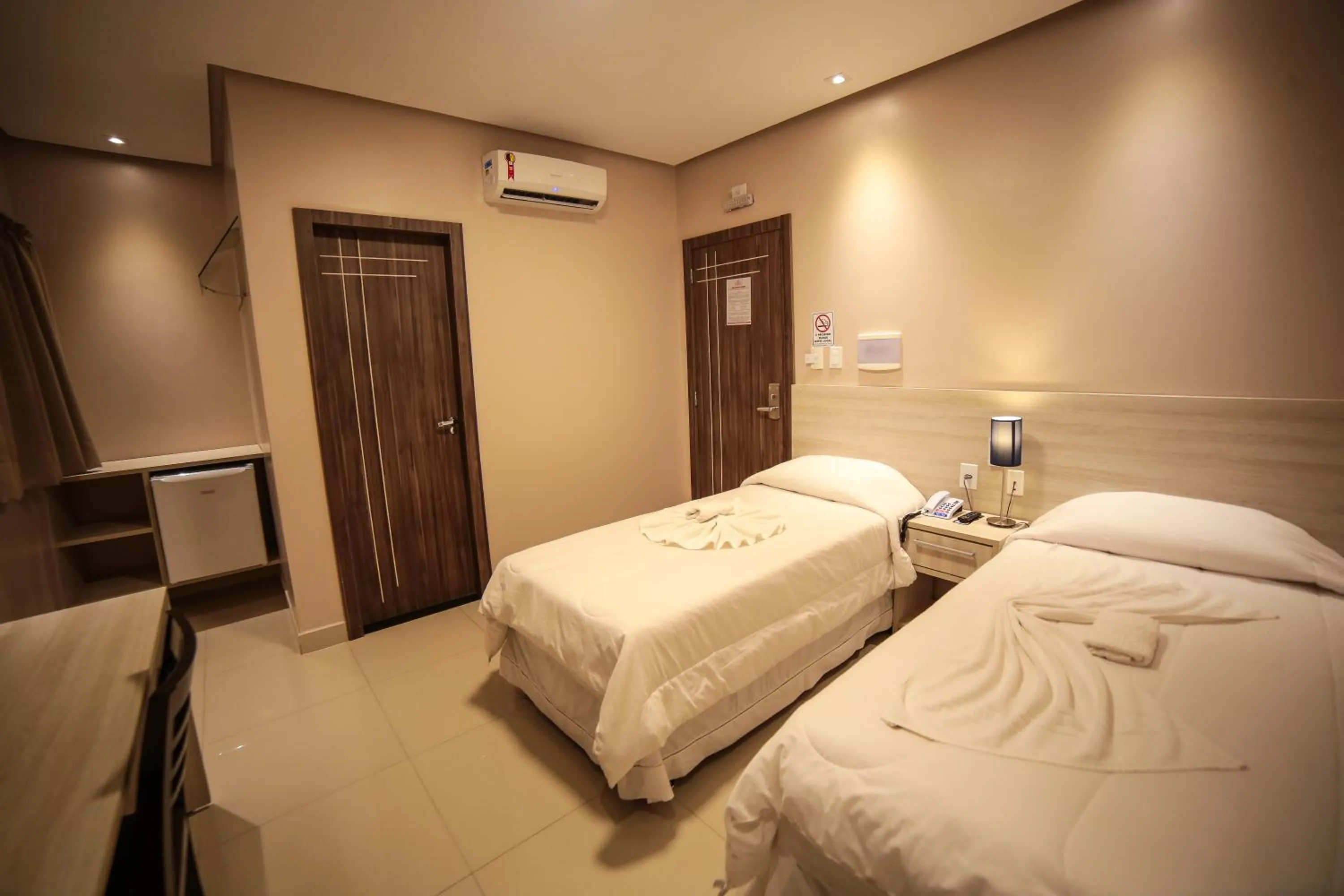 Bed in Hotel London Santarem