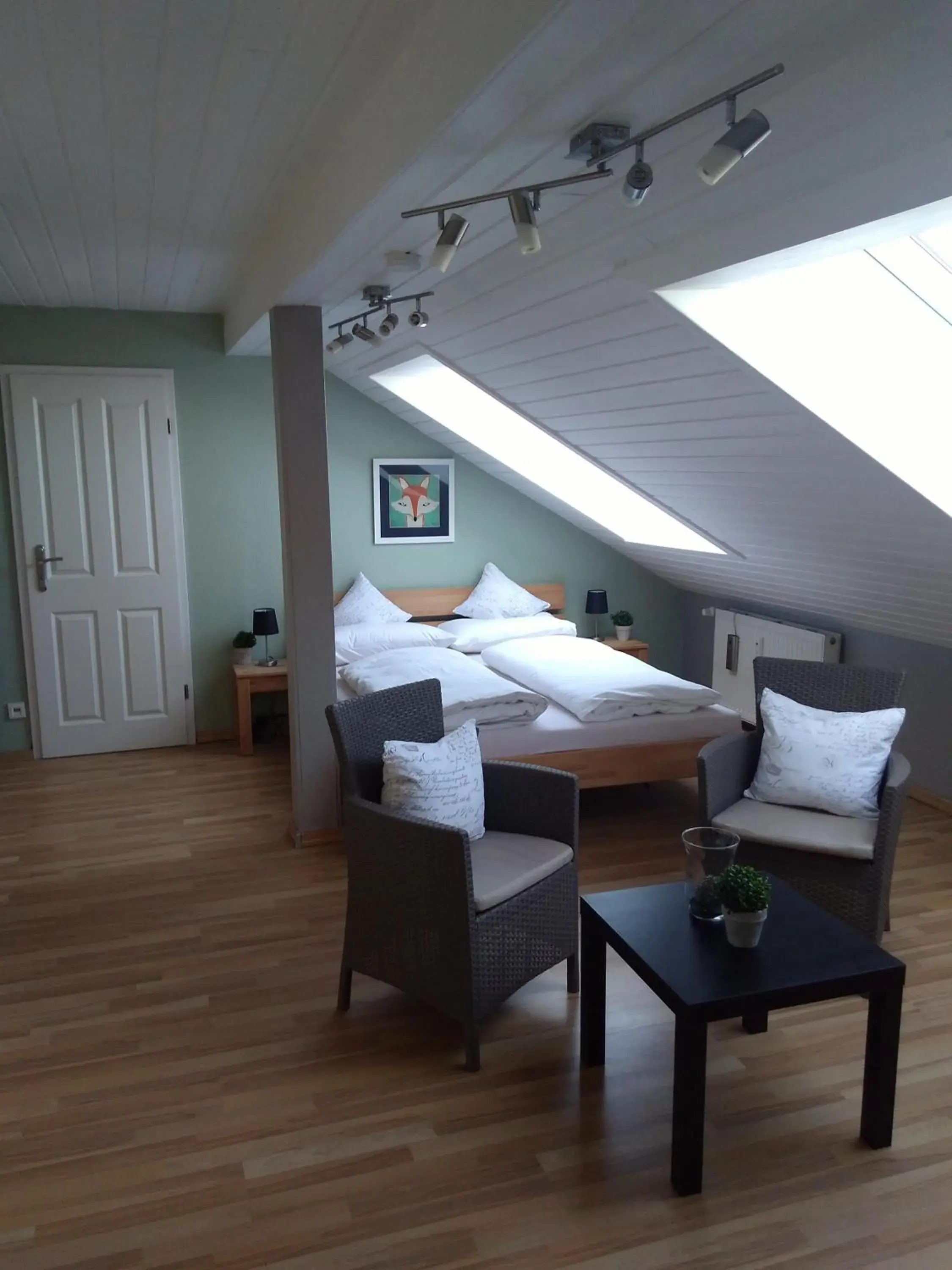 Family Room in Rheinauer Hof - bed & breakfast Family Room in Rheinauer Hof - bed & breakfast