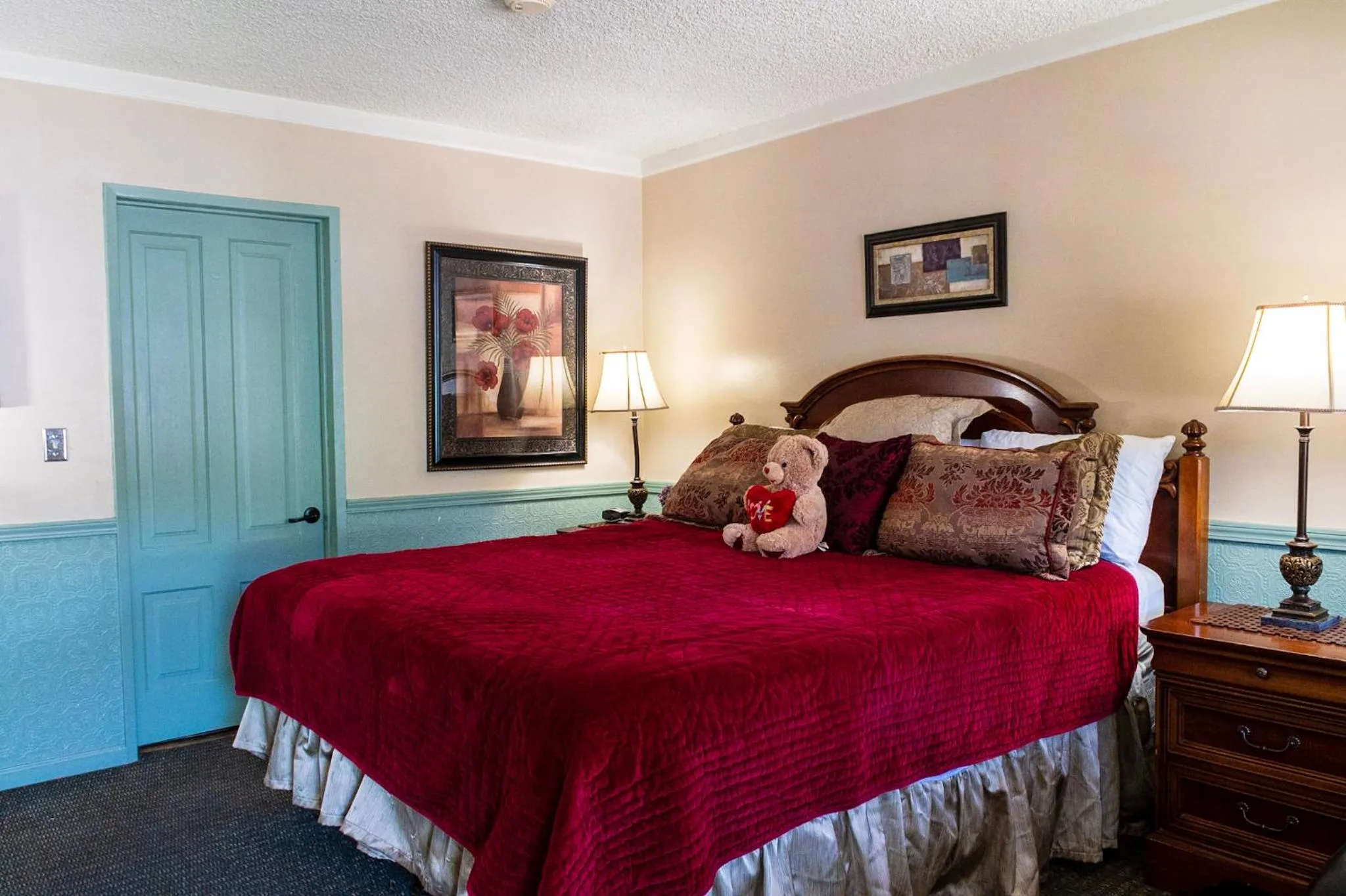 Bed in Gunn House Hotel