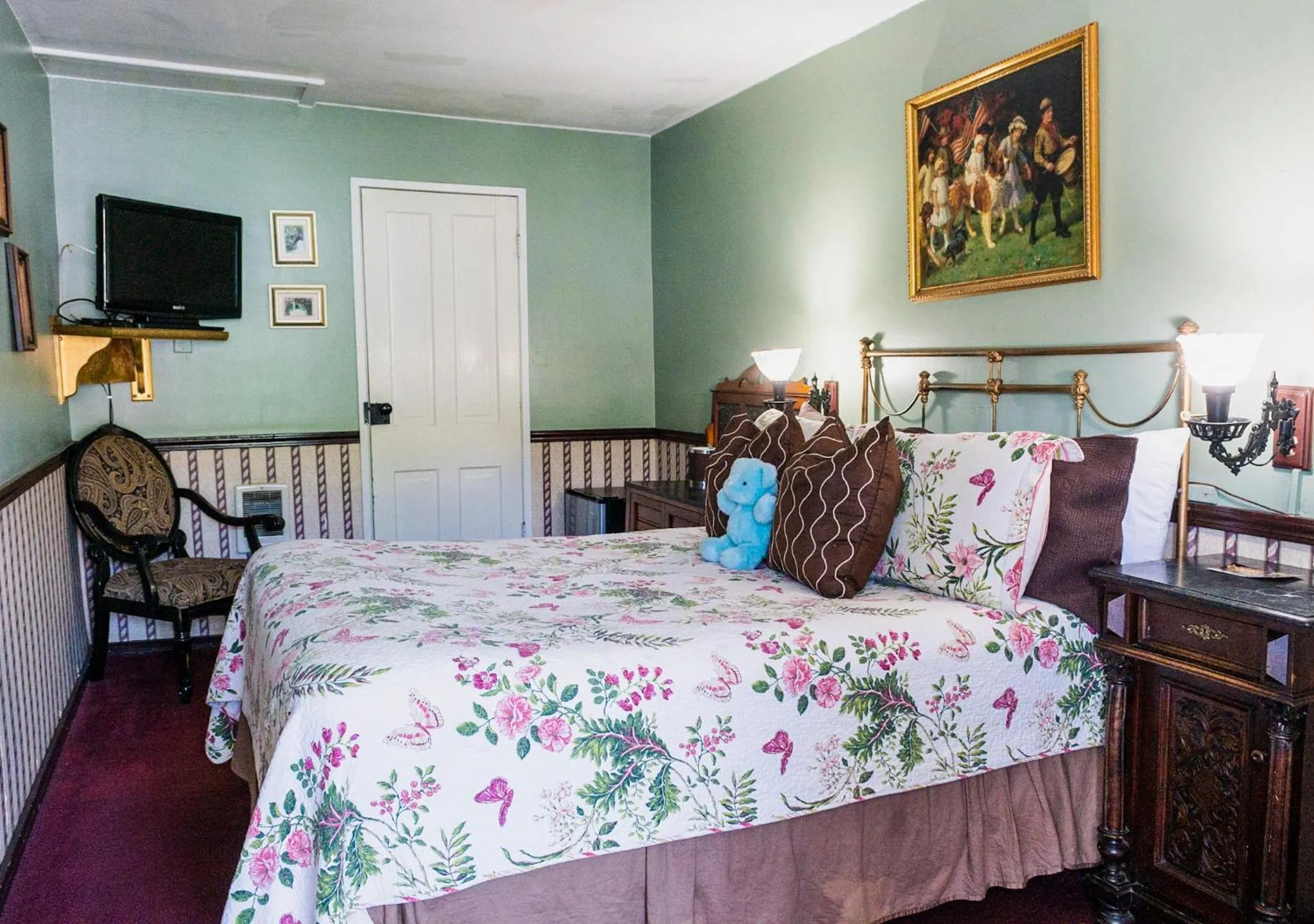 Bed in Gunn House Hotel