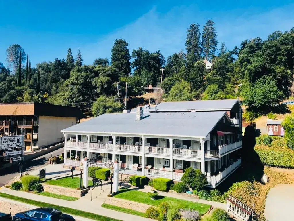 Property building in Gunn House Hotel Property building in Gunn House Hotel