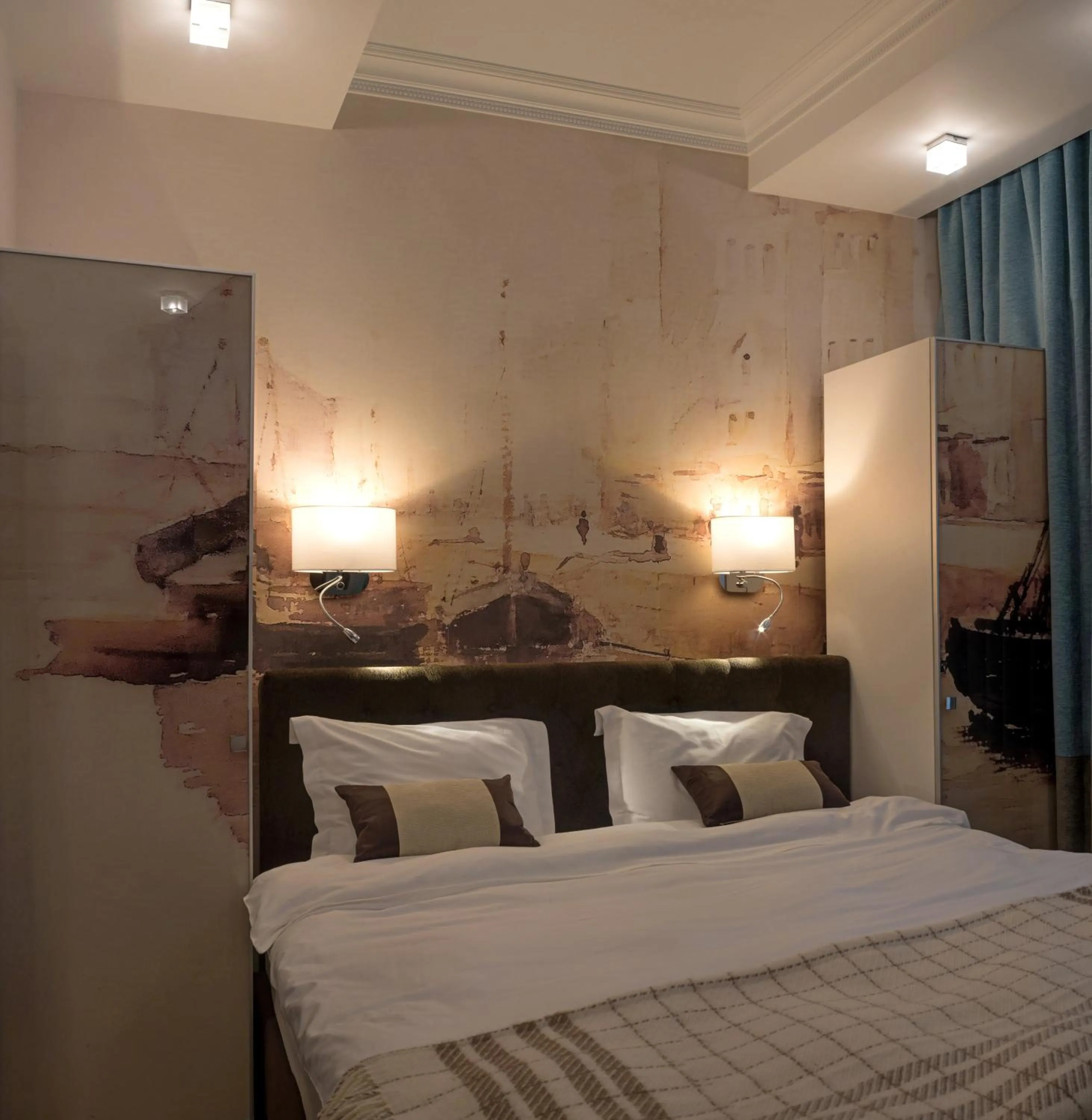 Bedroom, Bed in ZENTRUM Hotel