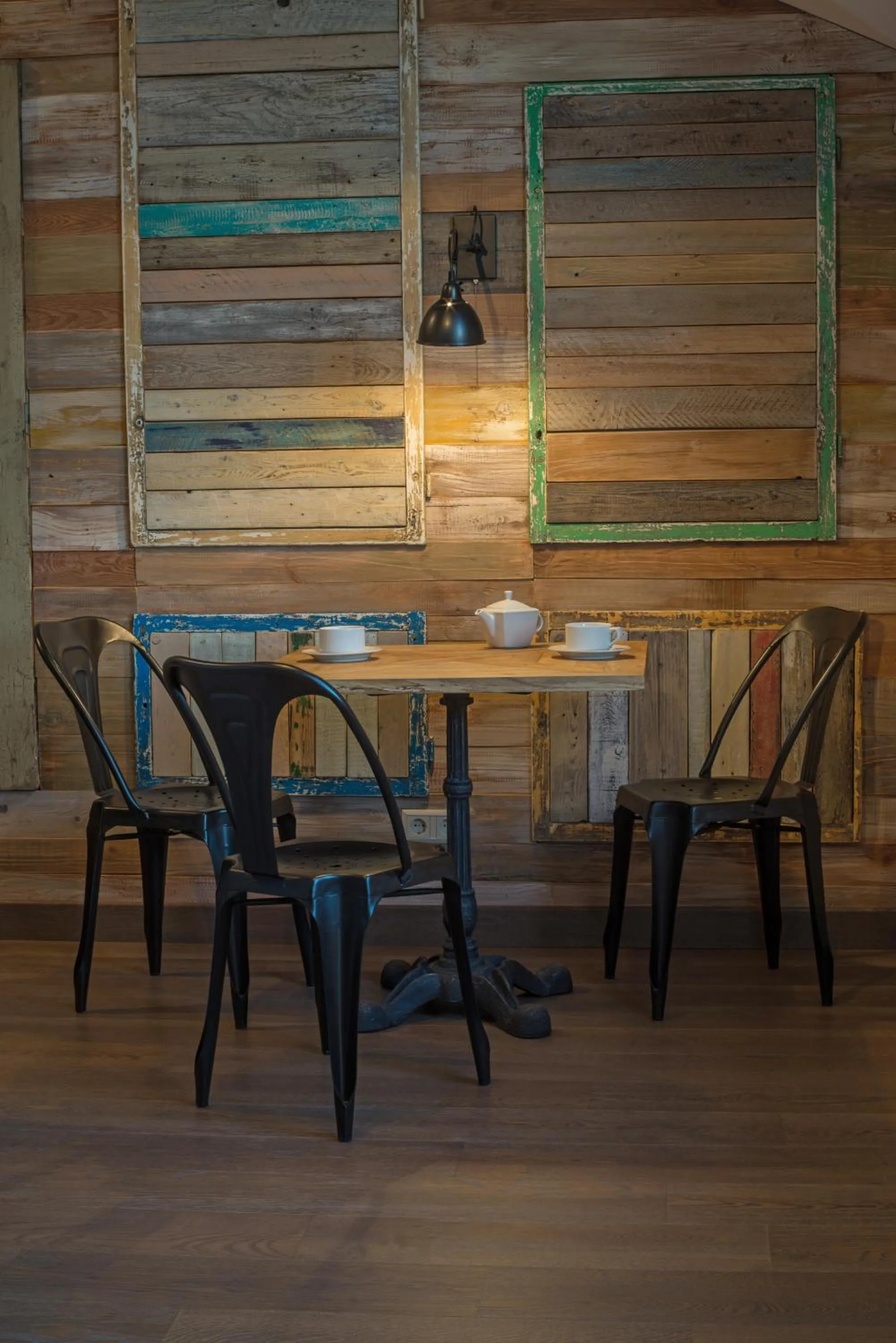 Dining area in ZENTRUM Hotel