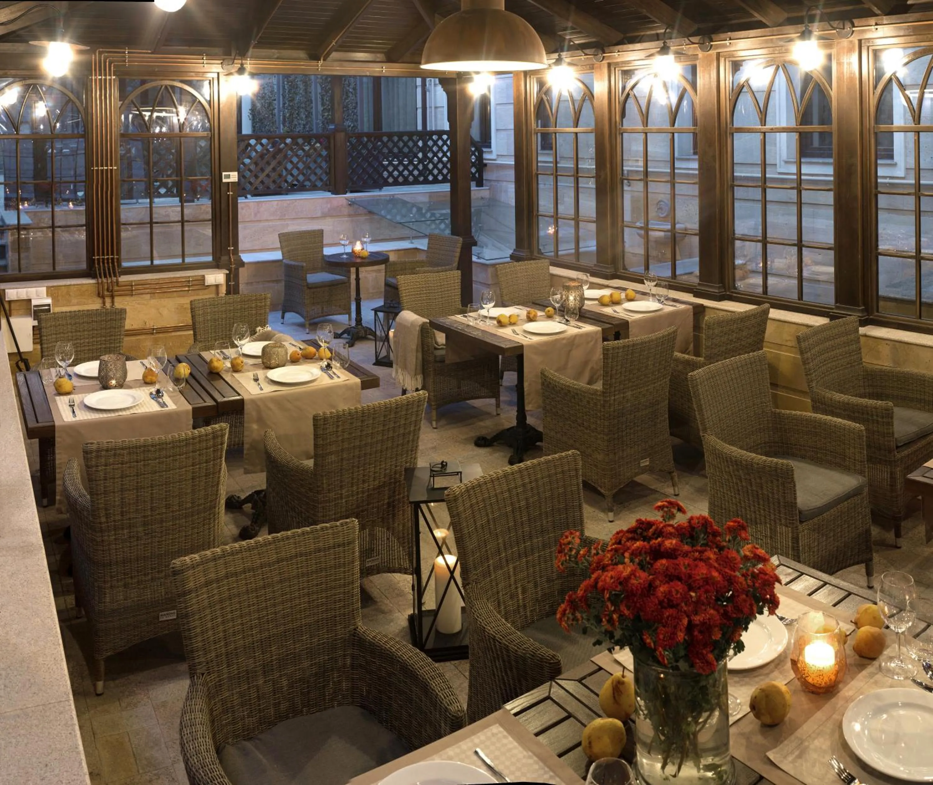 Restaurant/places to eat in ZENTRUM Hotel