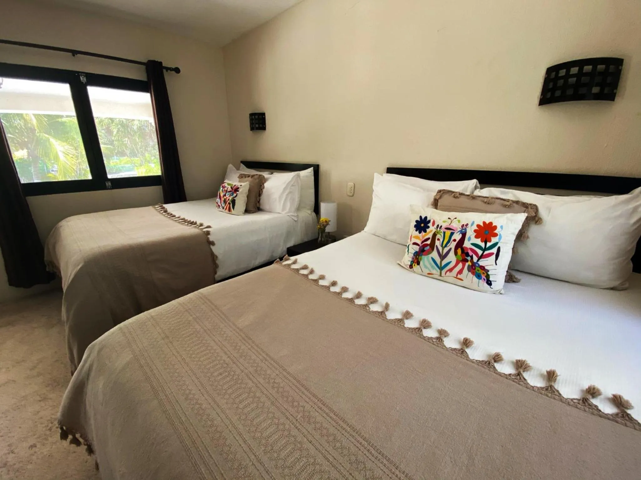 Bed in El Paraiso Hotel Tulum