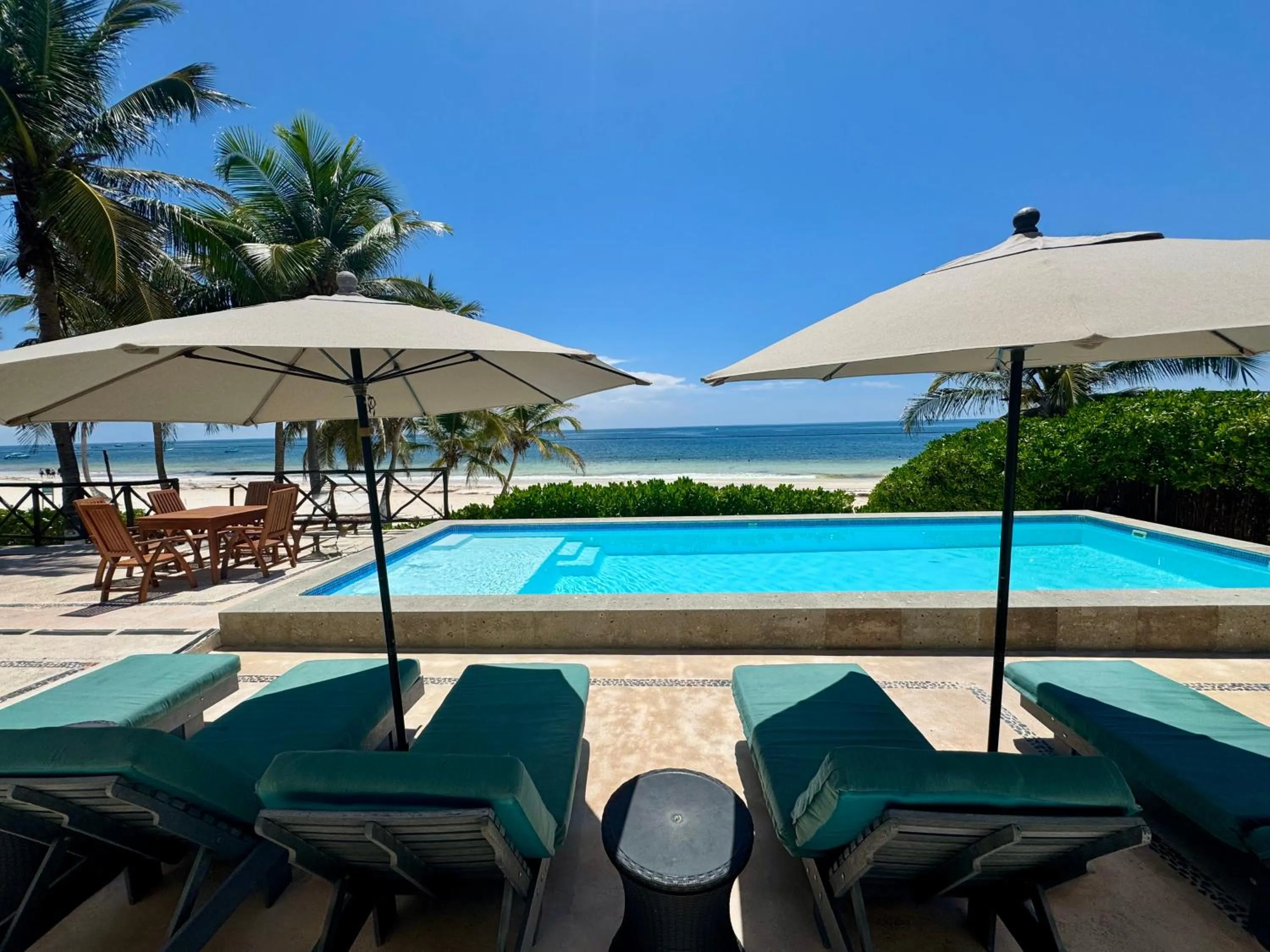 Swimming pool in El Paraiso Hotel Tulum