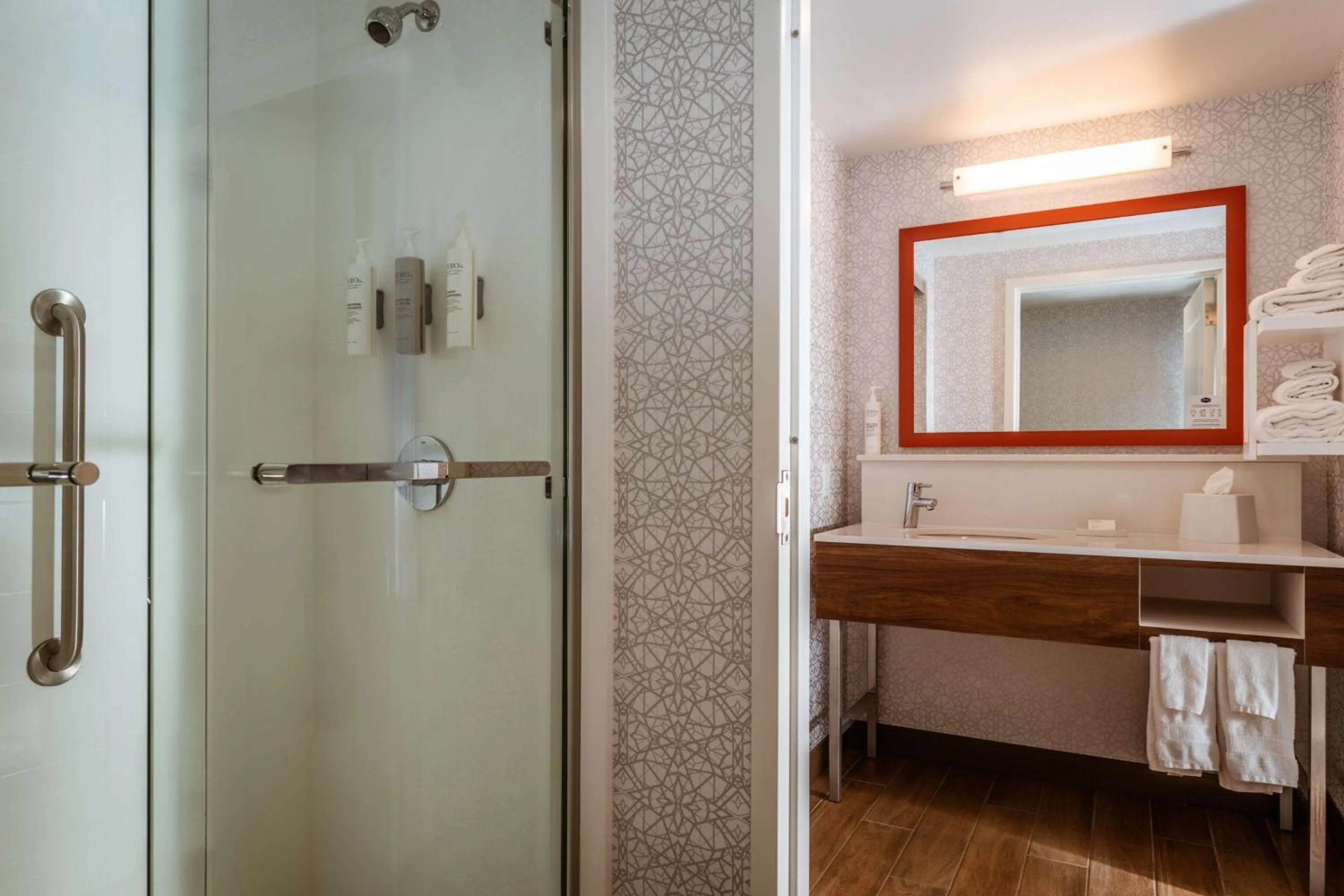 Bathroom in Hampton Inn & Suites St. Louis-Chesterfield