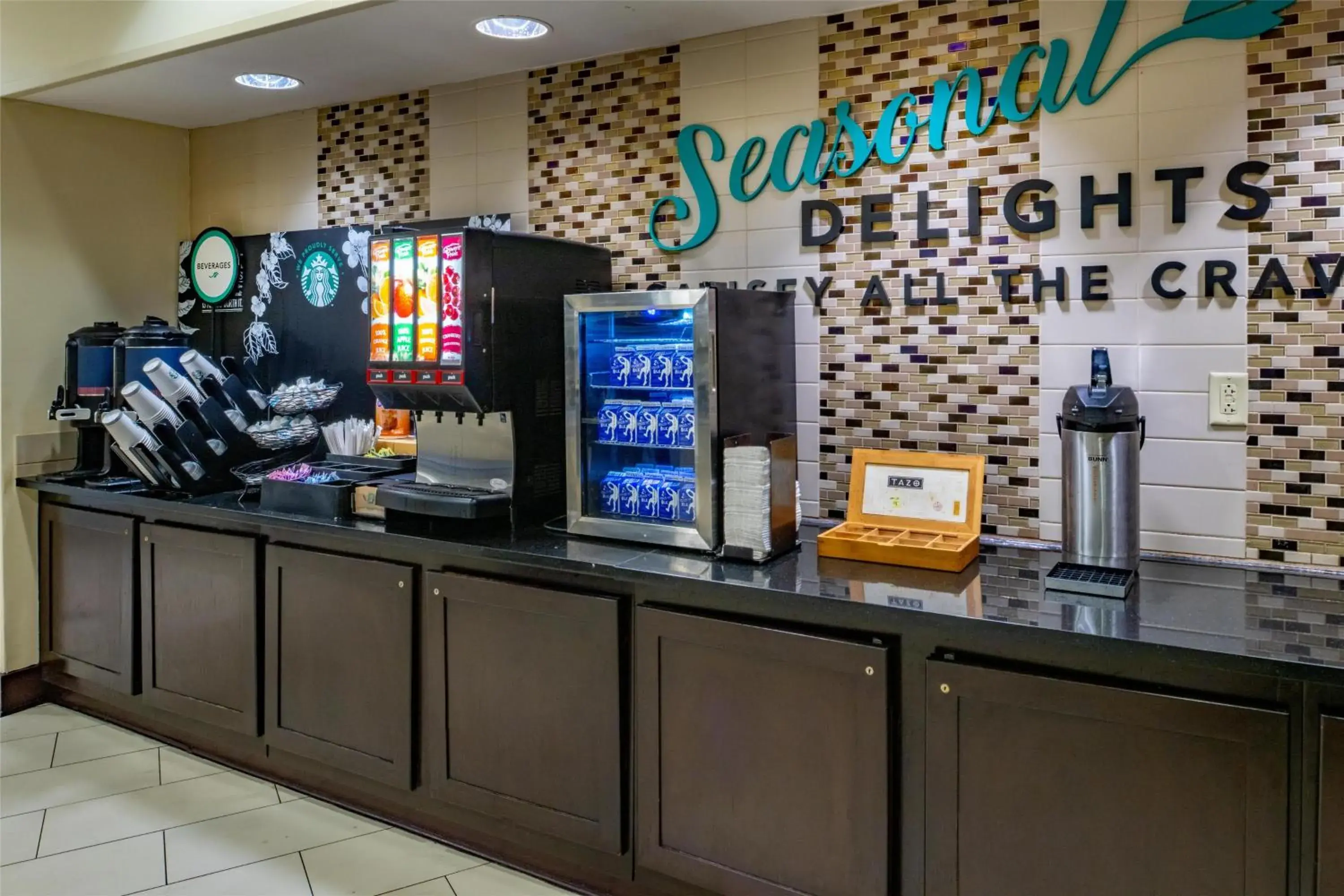 Restaurant/places to eat in Embassy Suites by Hilton St Louis Airport Restaurant/places to eat in Embassy Suites by Hilton St Louis Airport