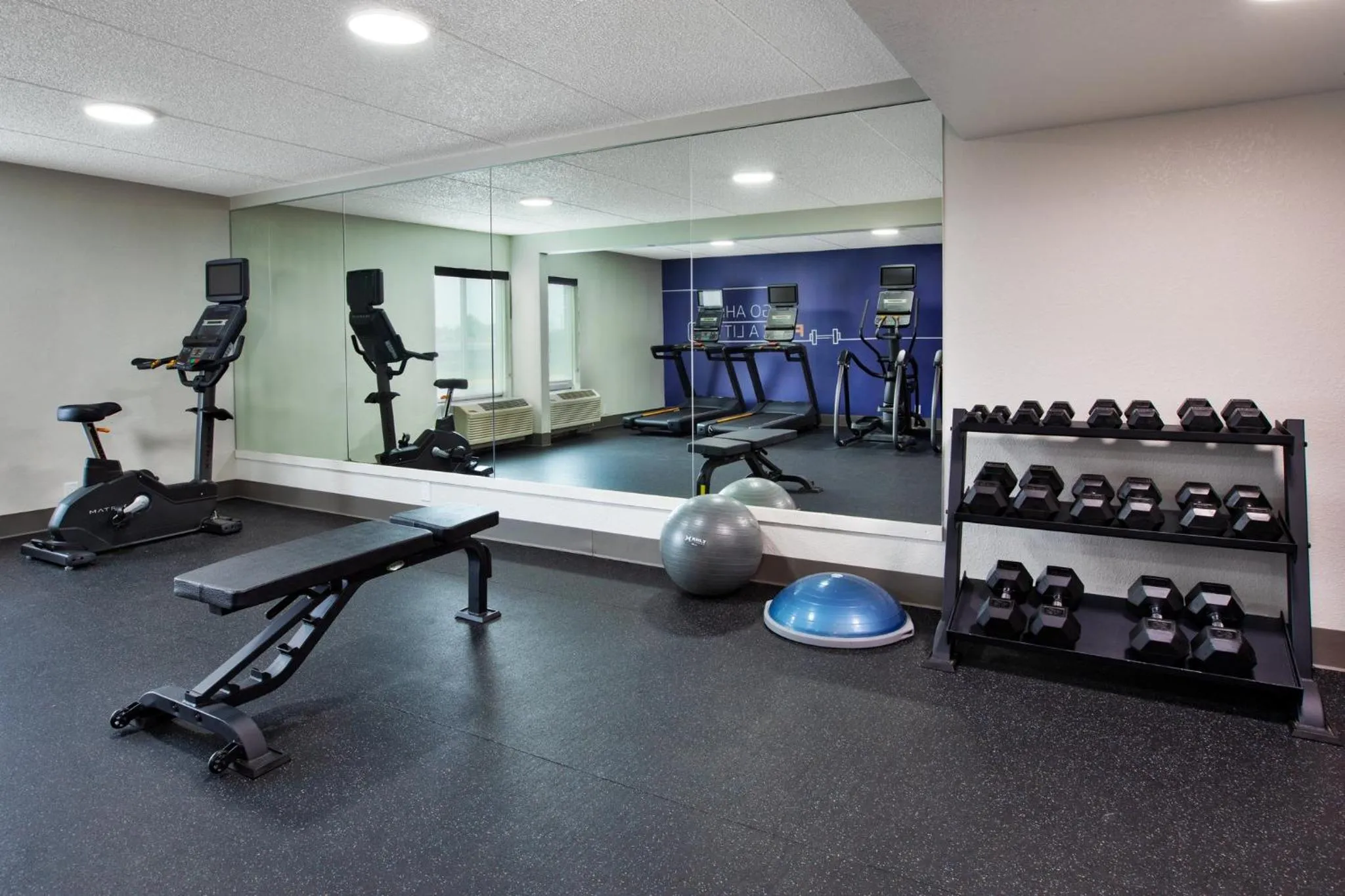 Spa and wellness centre/facilities in Holiday Inn Express & Suites Eden Prairie - Minneapolis by IHG
