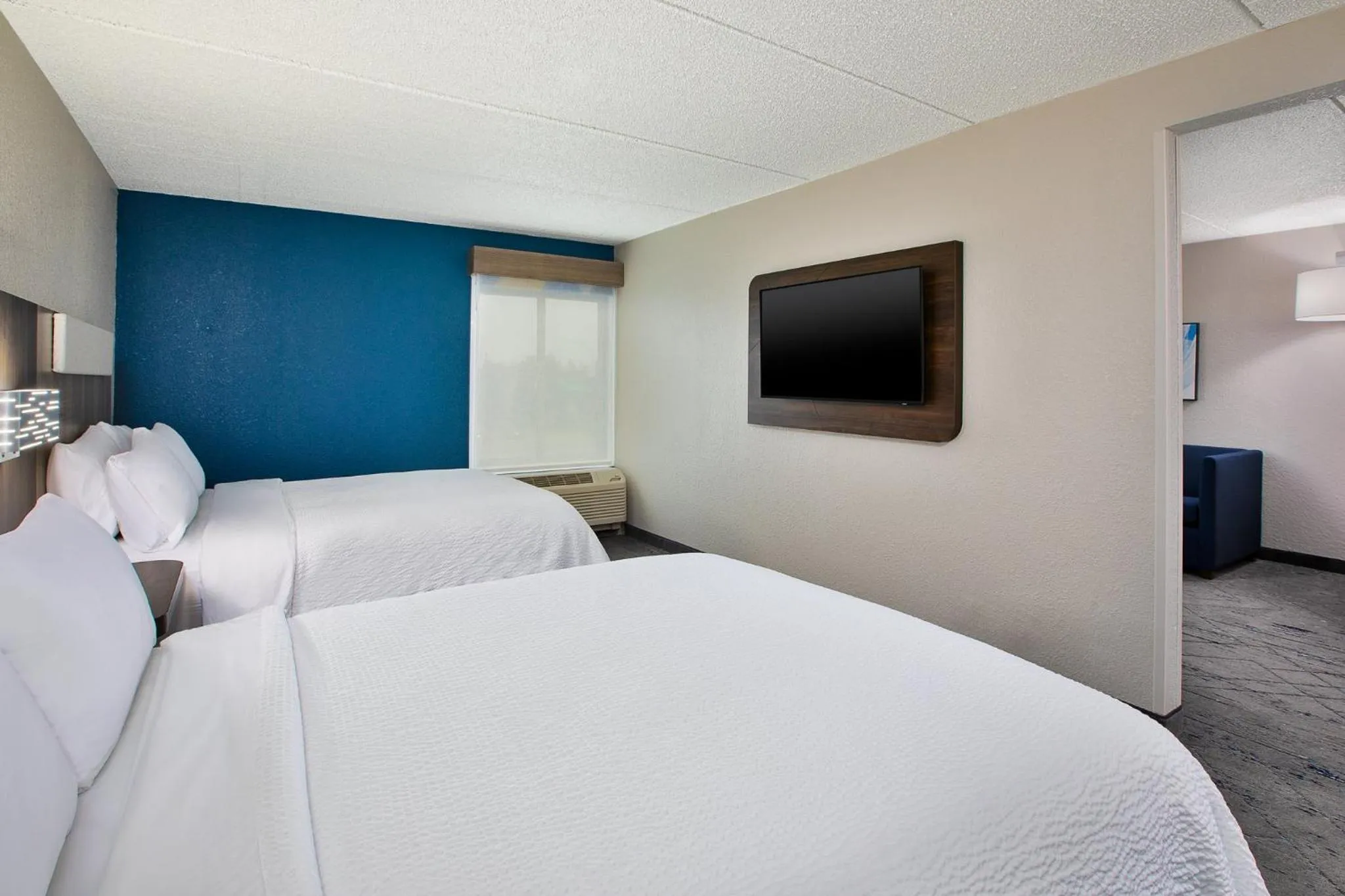 Photo of the whole room, Bed in Holiday Inn Express & Suites Eden Prairie - Minneapolis by IHG