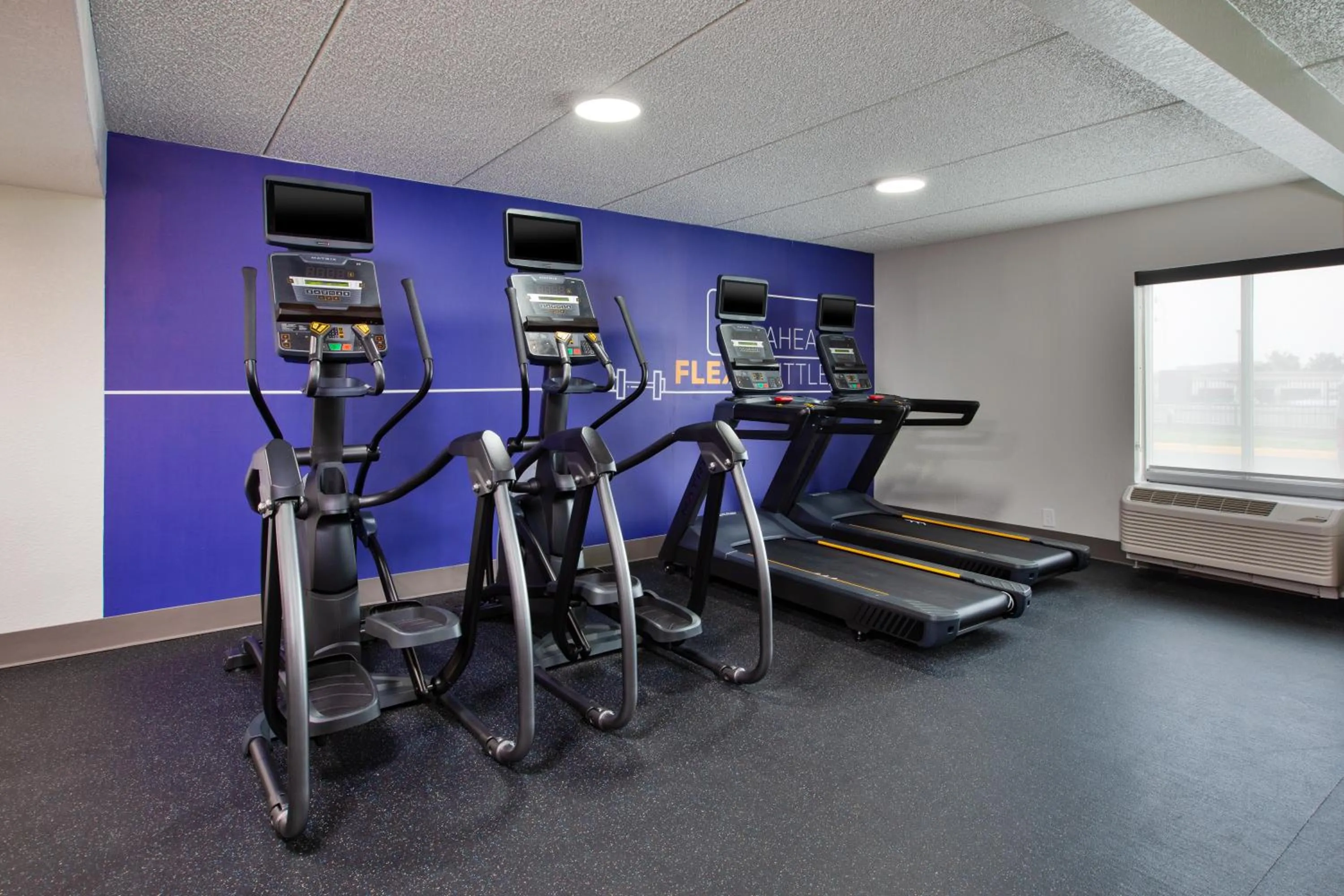 Fitness centre/facilities in Holiday Inn Express & Suites Eden Prairie - Minneapolis by IHG