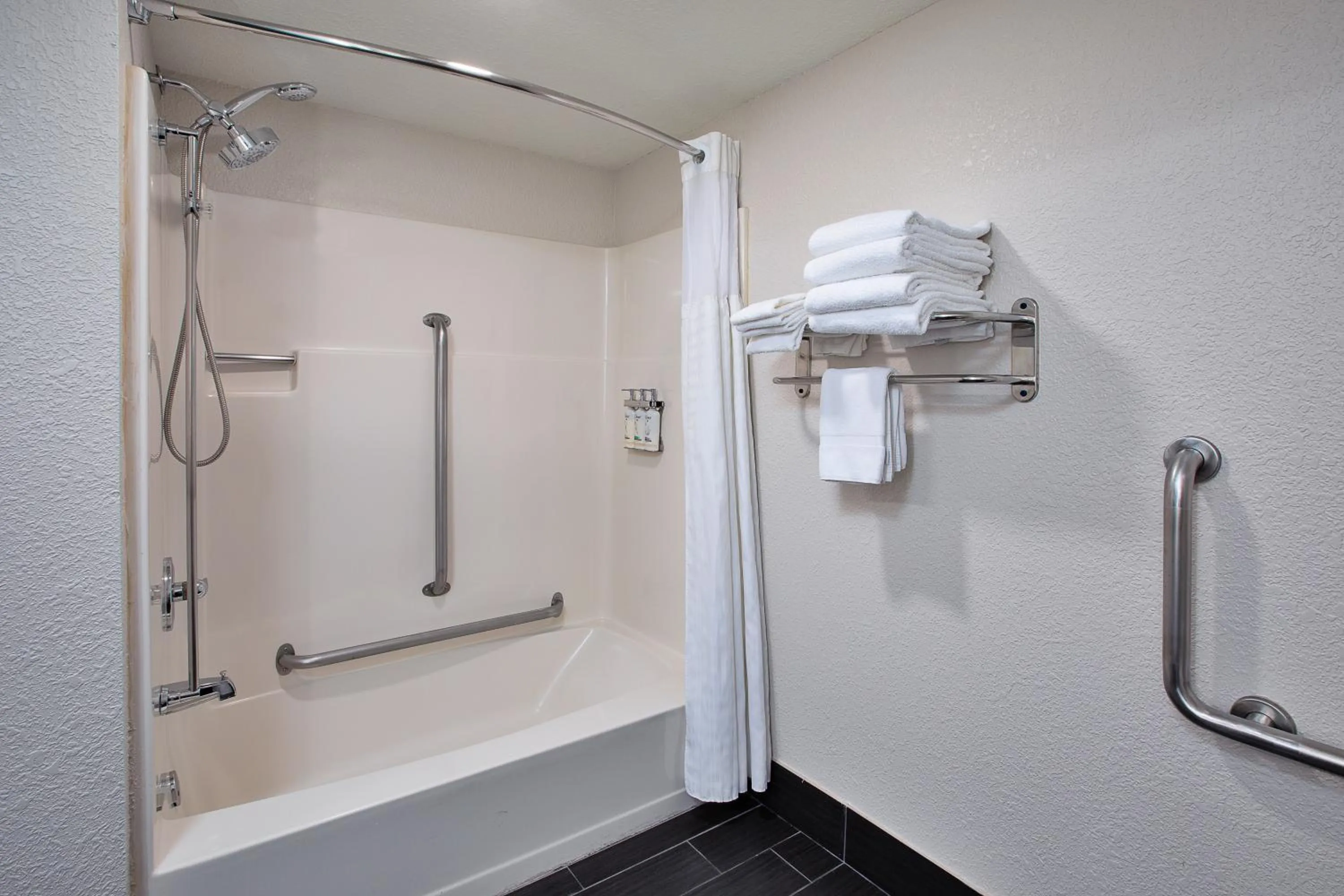 Bathroom in Holiday Inn Express & Suites Eden Prairie - Minneapolis by IHG