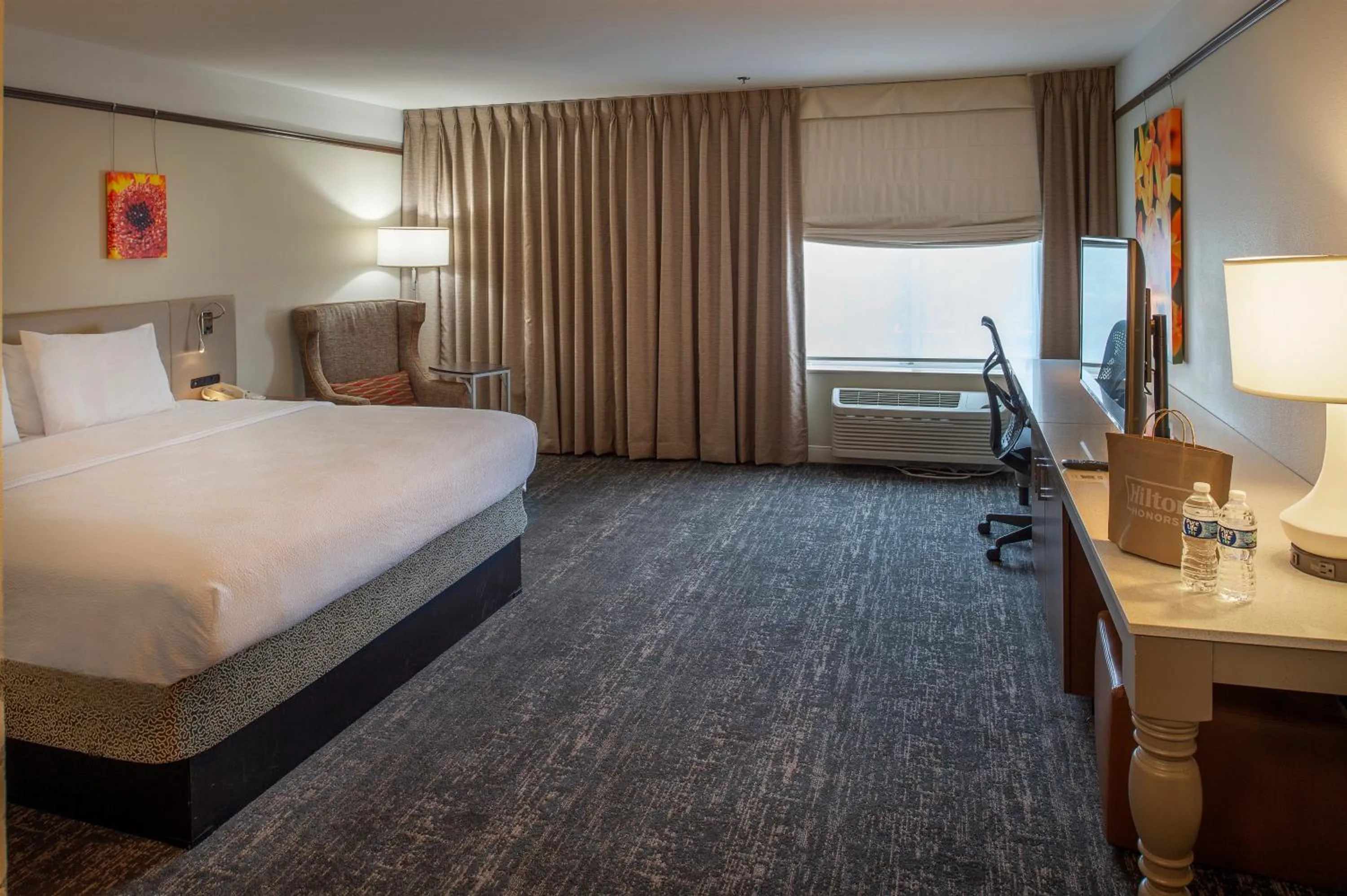 Bed in Hilton Garden Inn St. Louis/Chesterfield