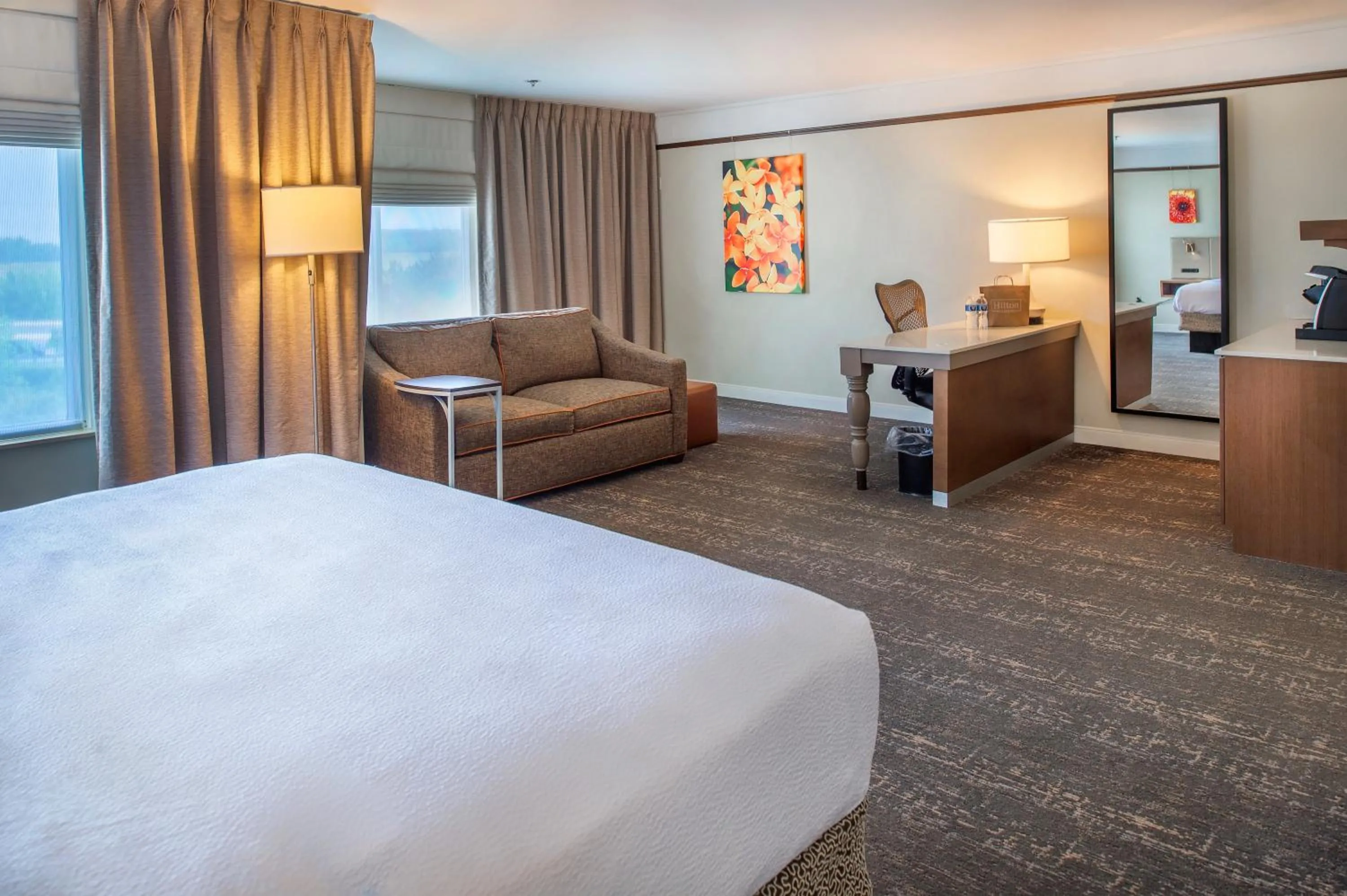 Bed in Hilton Garden Inn St. Louis/Chesterfield