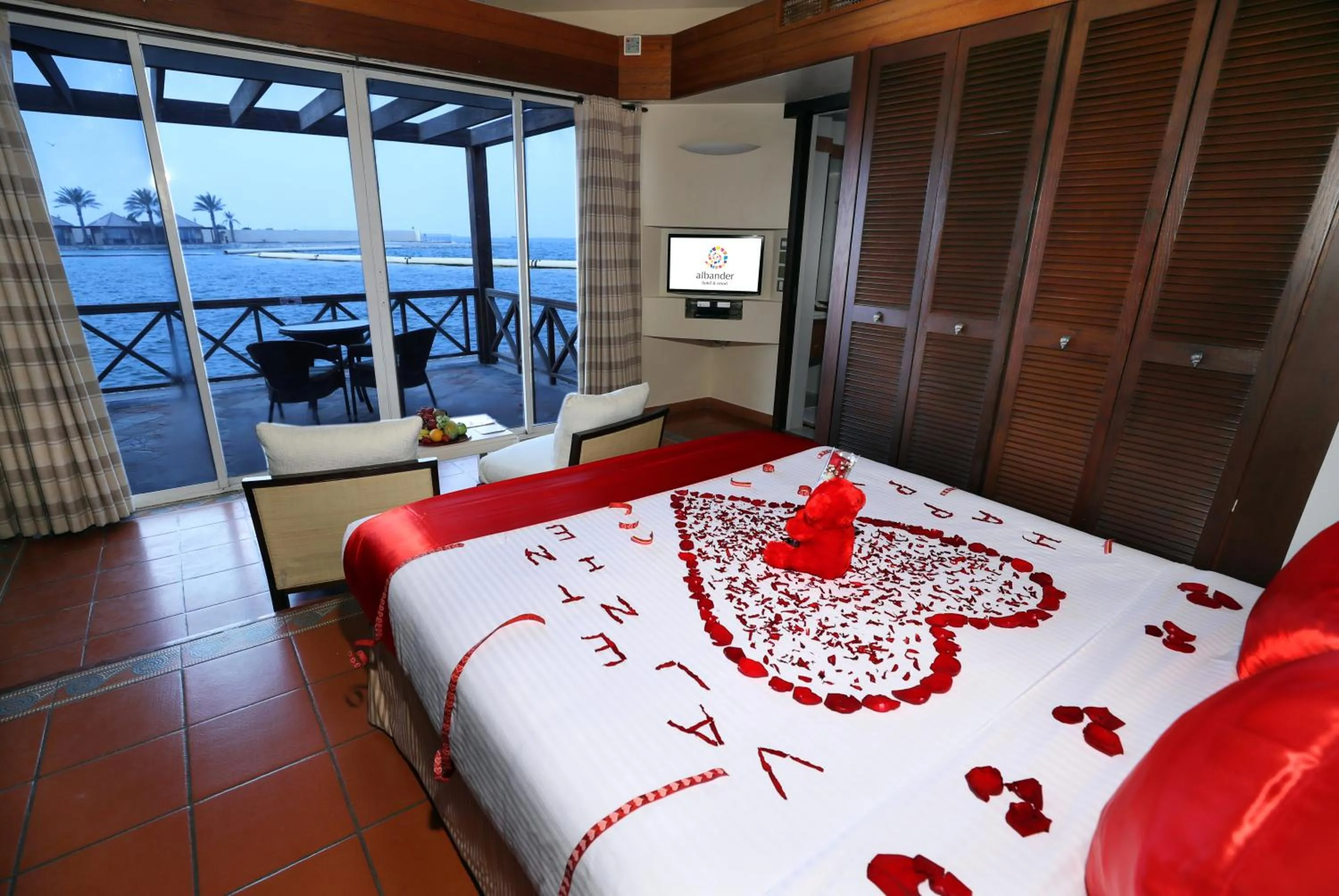 Decorative detail, Bed in AlBander Hotel & Resort