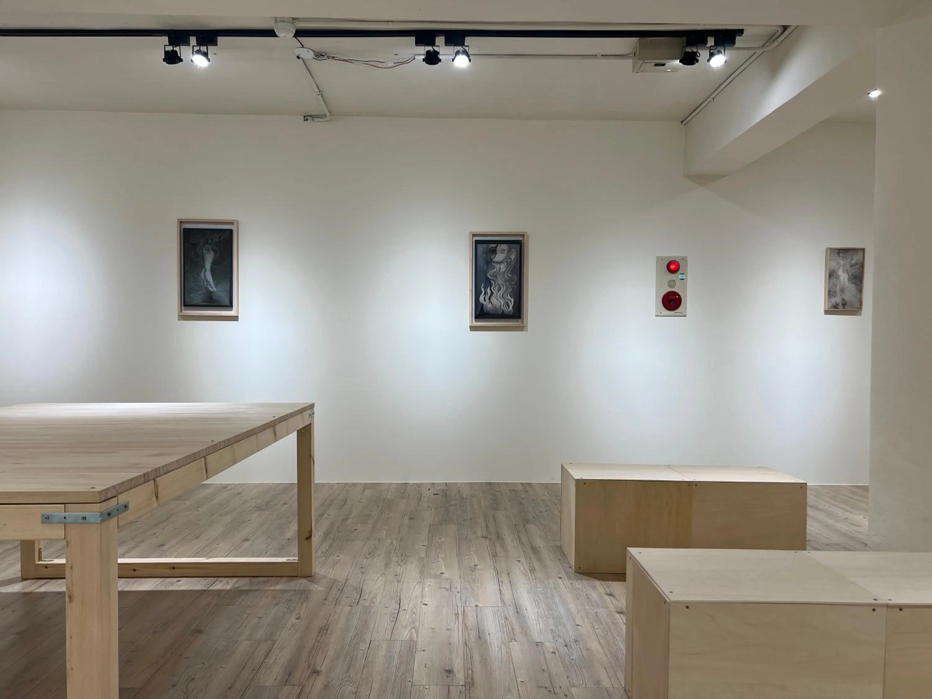 Seating area in Angel's Inn