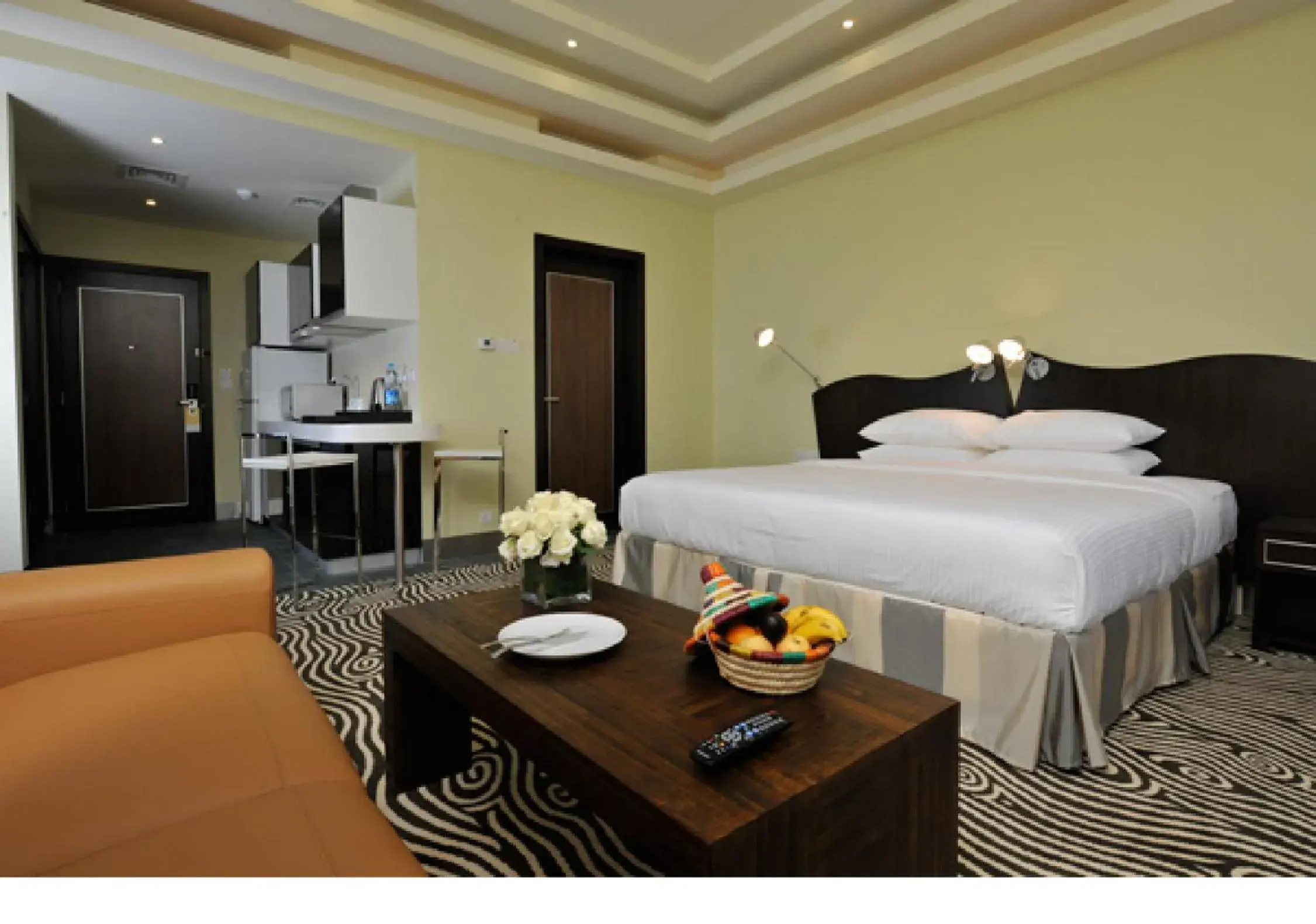 Bed in Al Raya Suites