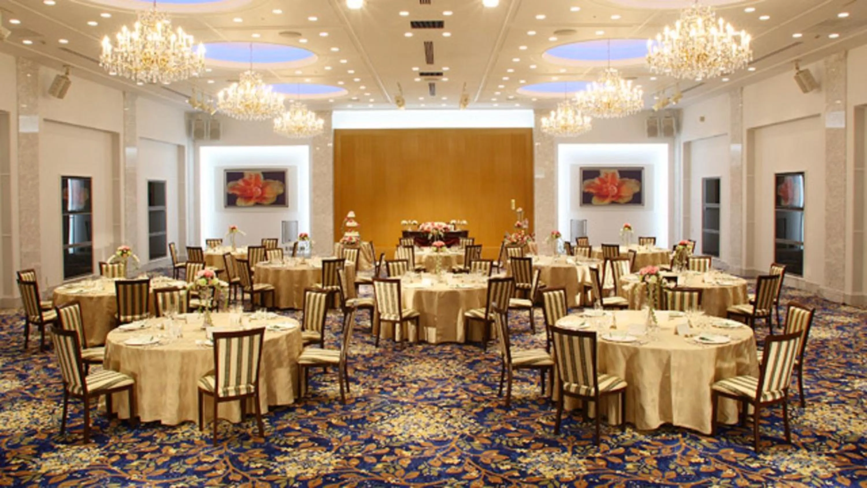 Banquet/Function facilities, Restaurant/Places to Eat in Ogaki Forum Hotel