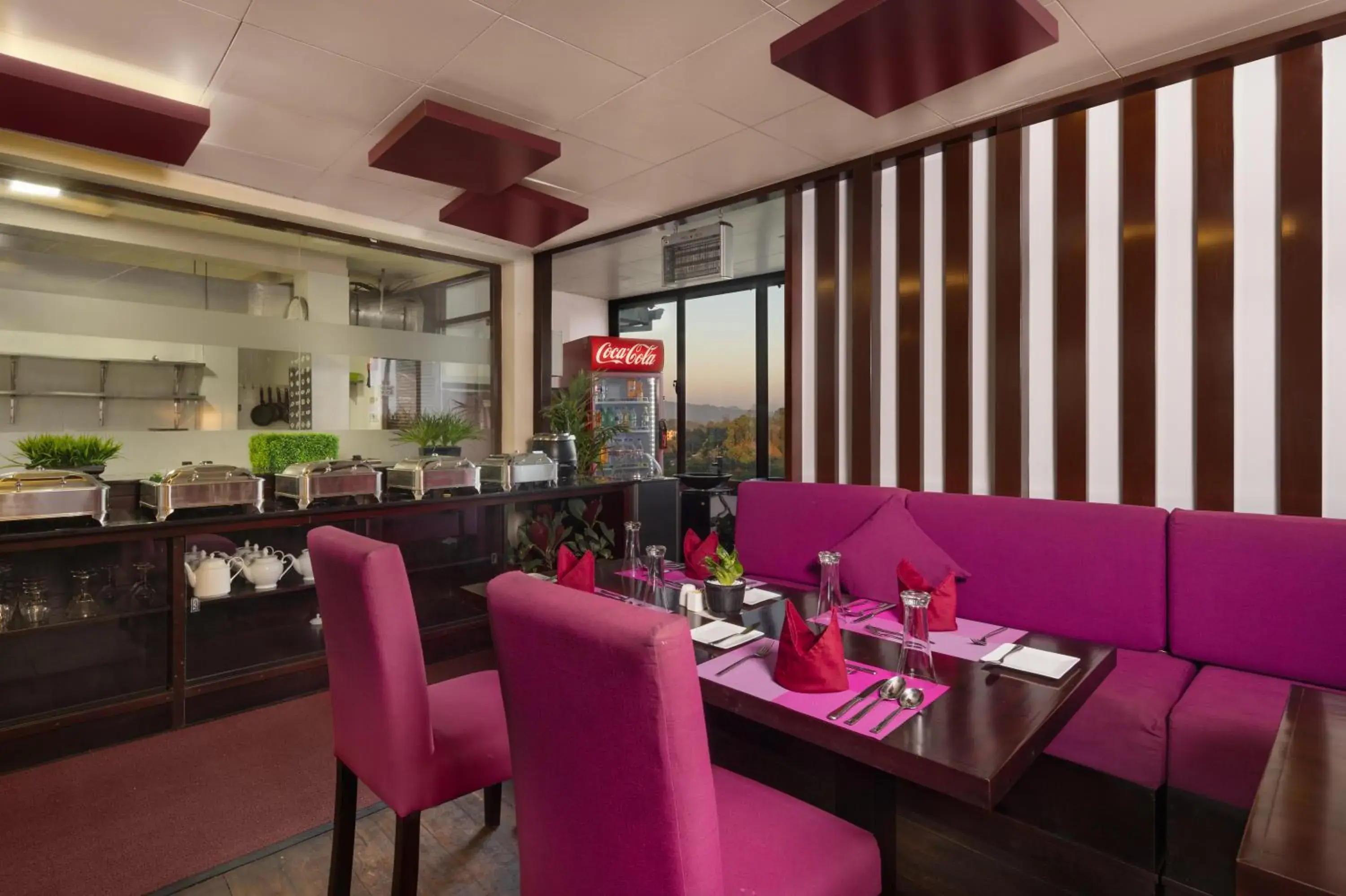 Restaurant/places to eat in View360 Restaurant/places to eat in View360