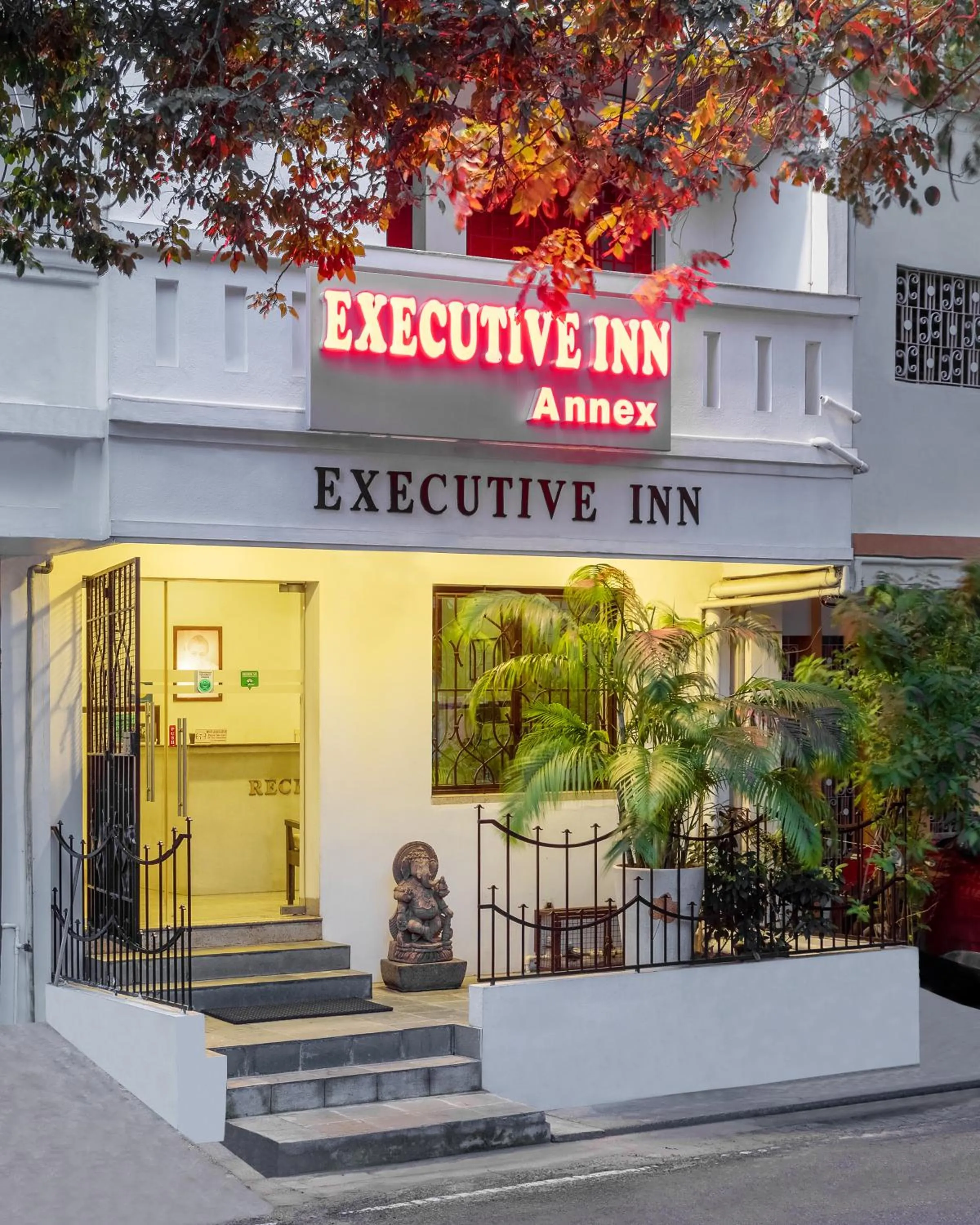 Property building in Pondicherry Executive Inn