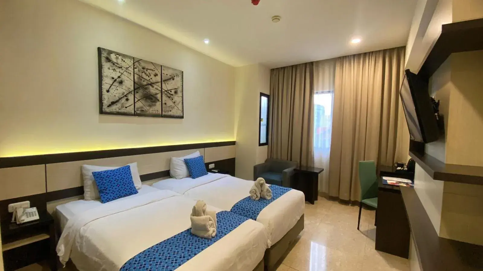 Bedroom in Atlantic City Hotel Bedroom in Atlantic City Hotel