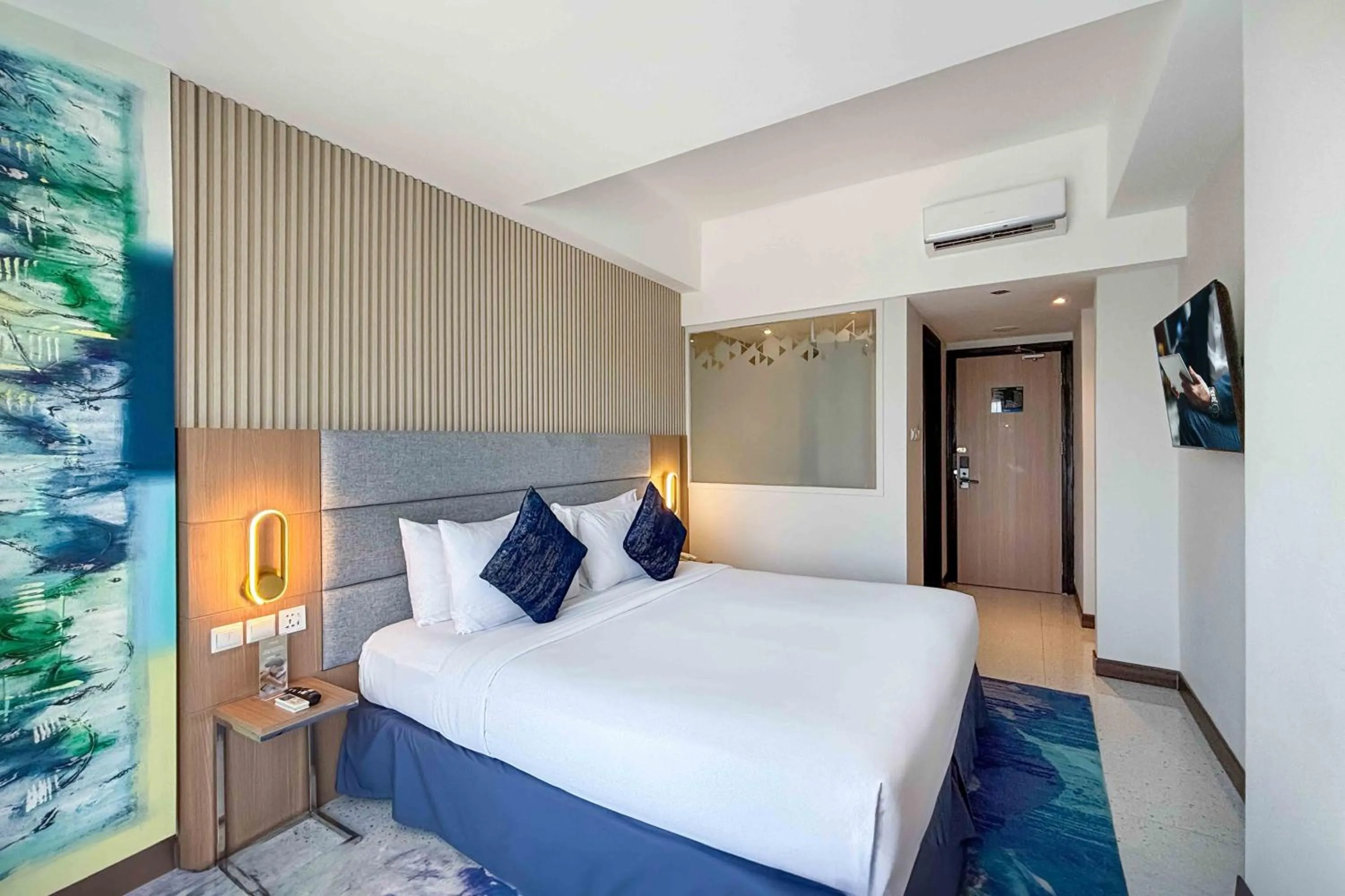 Bedroom, Bed in Oakwood Merdeka Bandung