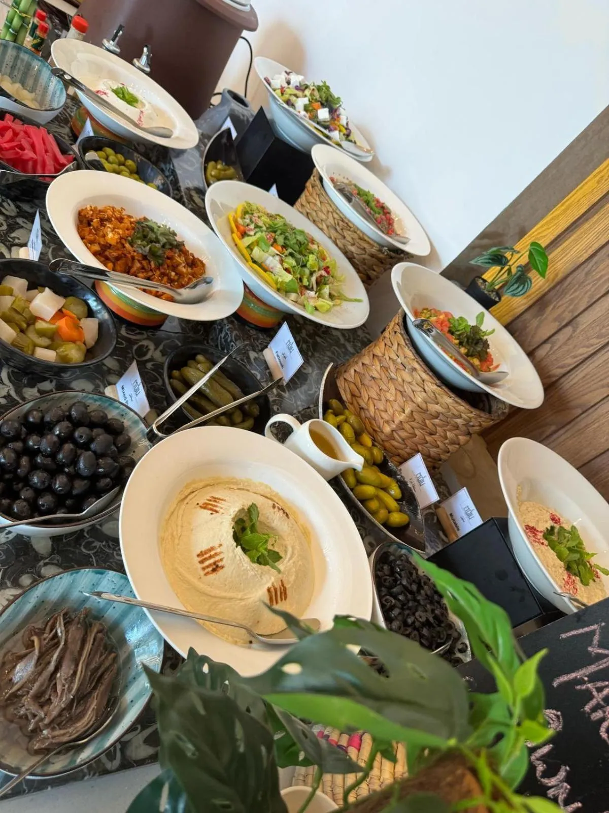 Food and drinks in Dragon Beach Hotel