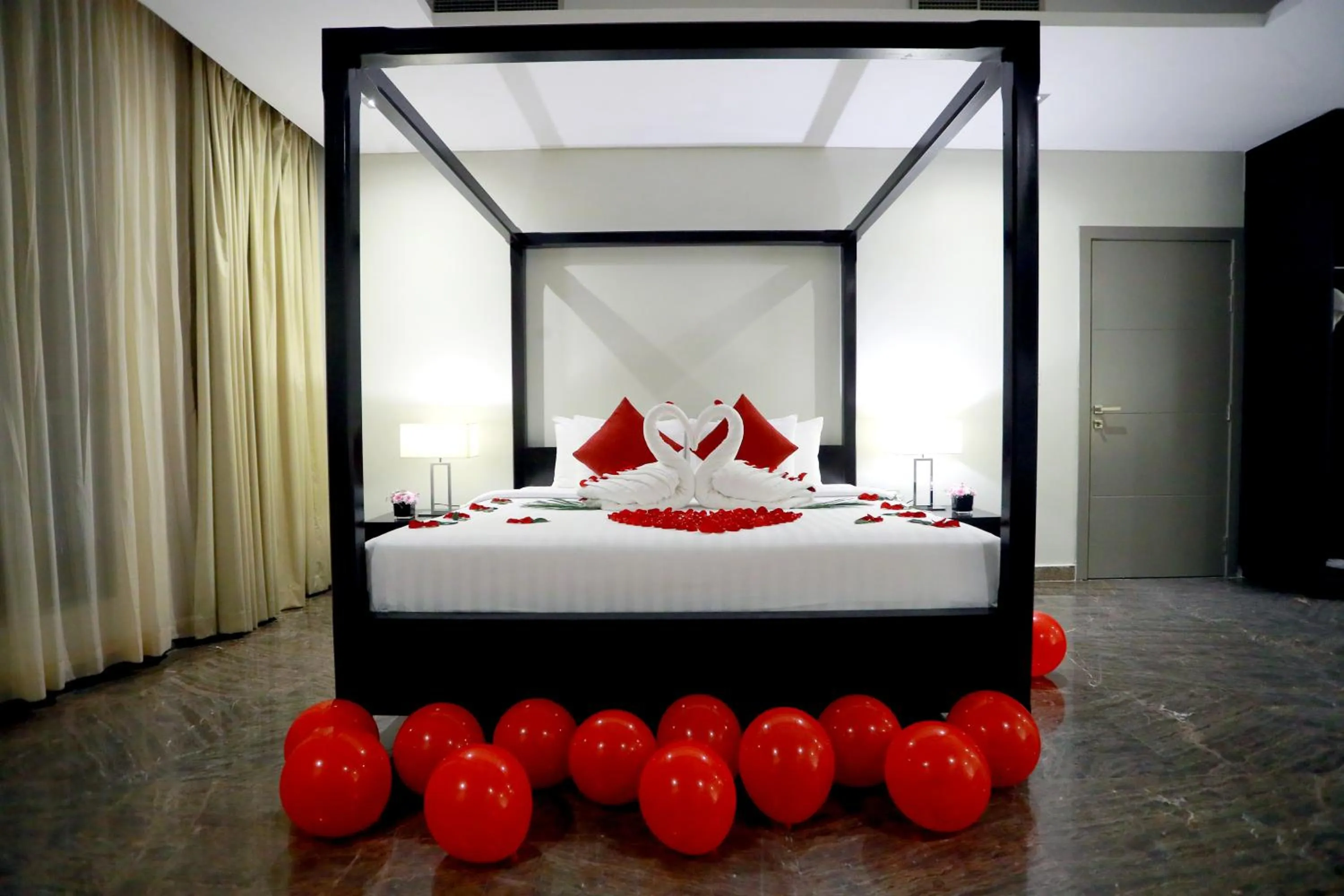 Bed in Dragon Beach Hotel