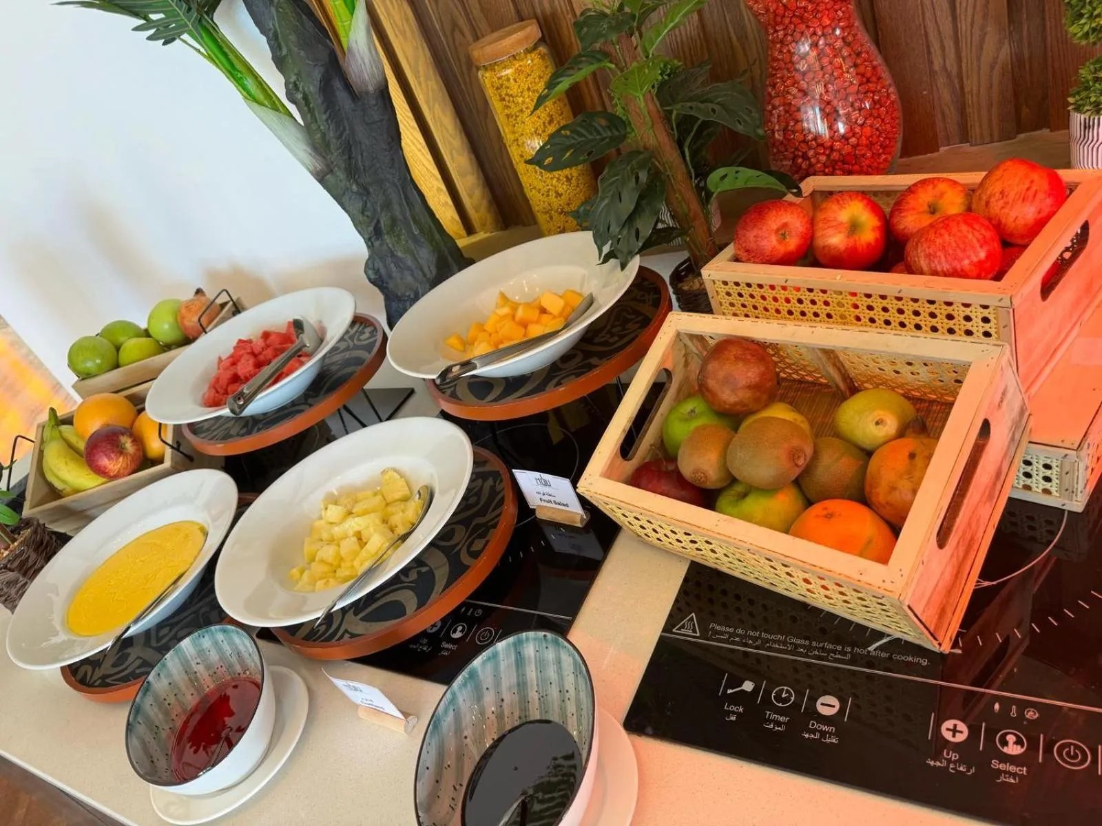 Food and drinks in Dragon Beach Hotel