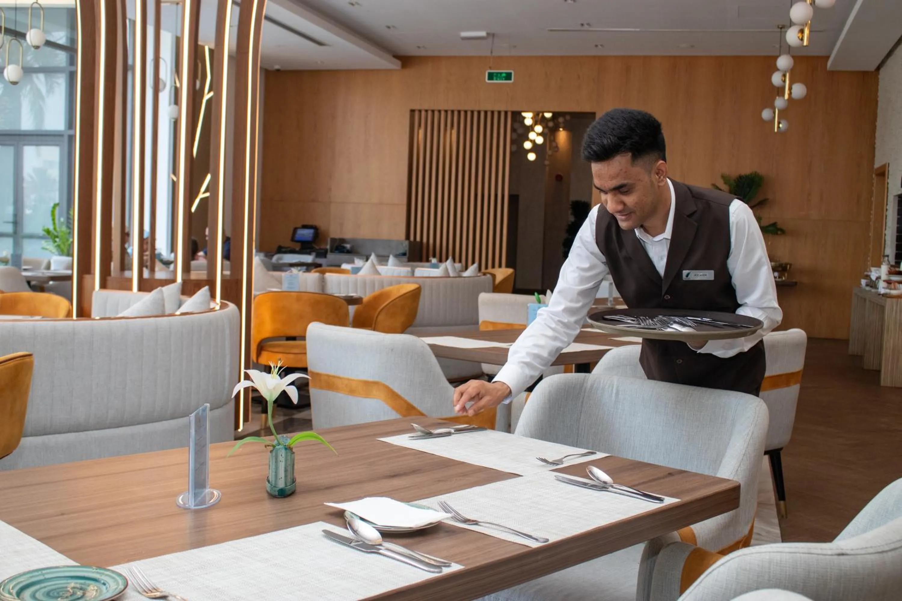 Restaurant/places to eat in Dragon Beach Hotel