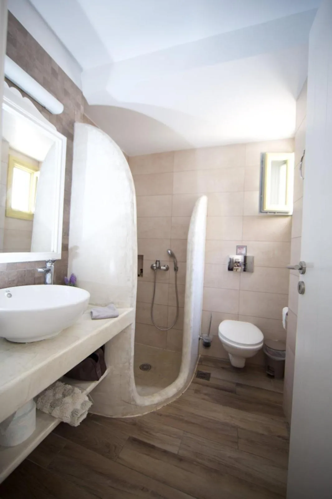 Shower in Diasino Apartments and Car Rental