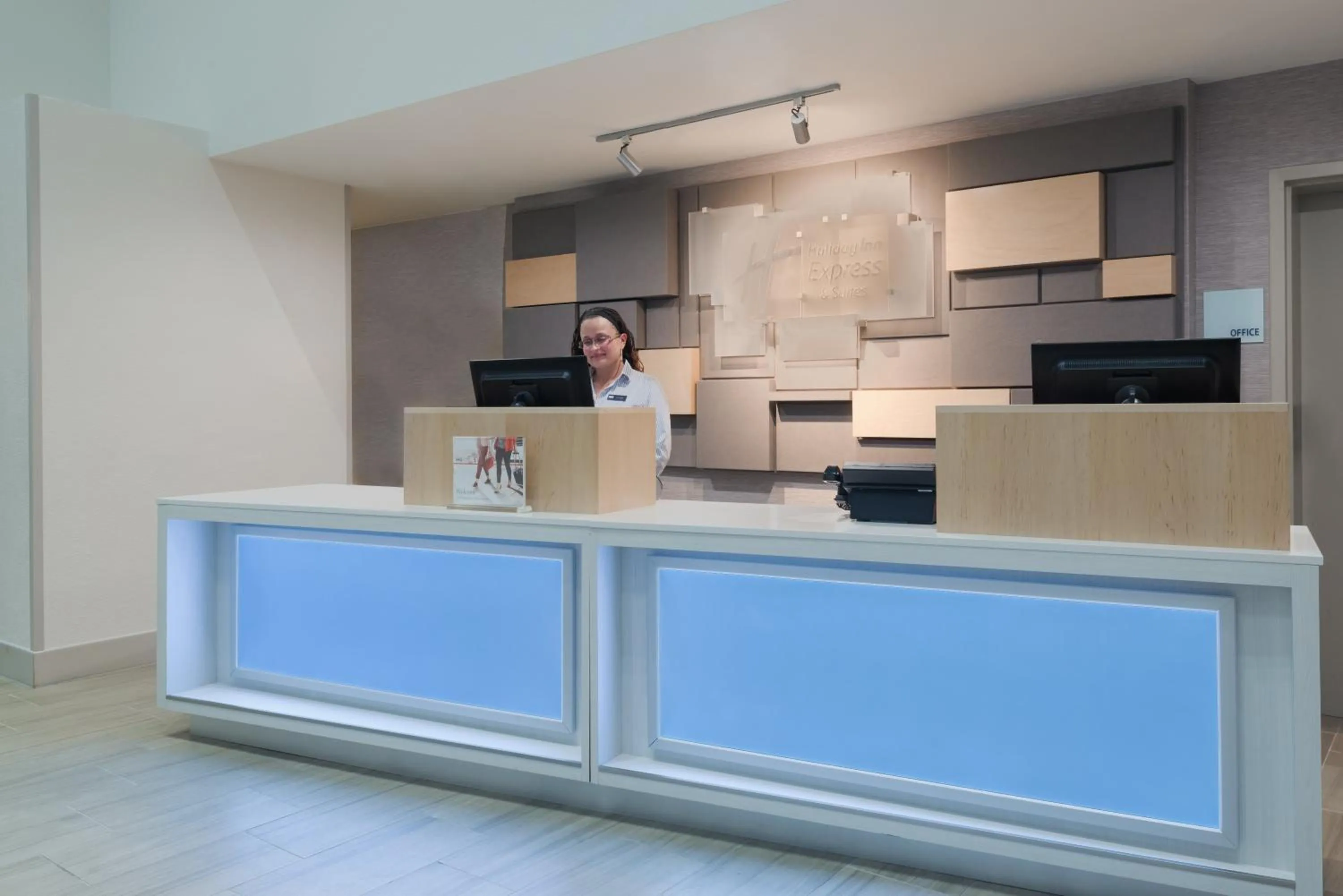 Property building in Holiday Inn Express & Suites - Nearest Universal Orlando by IHG