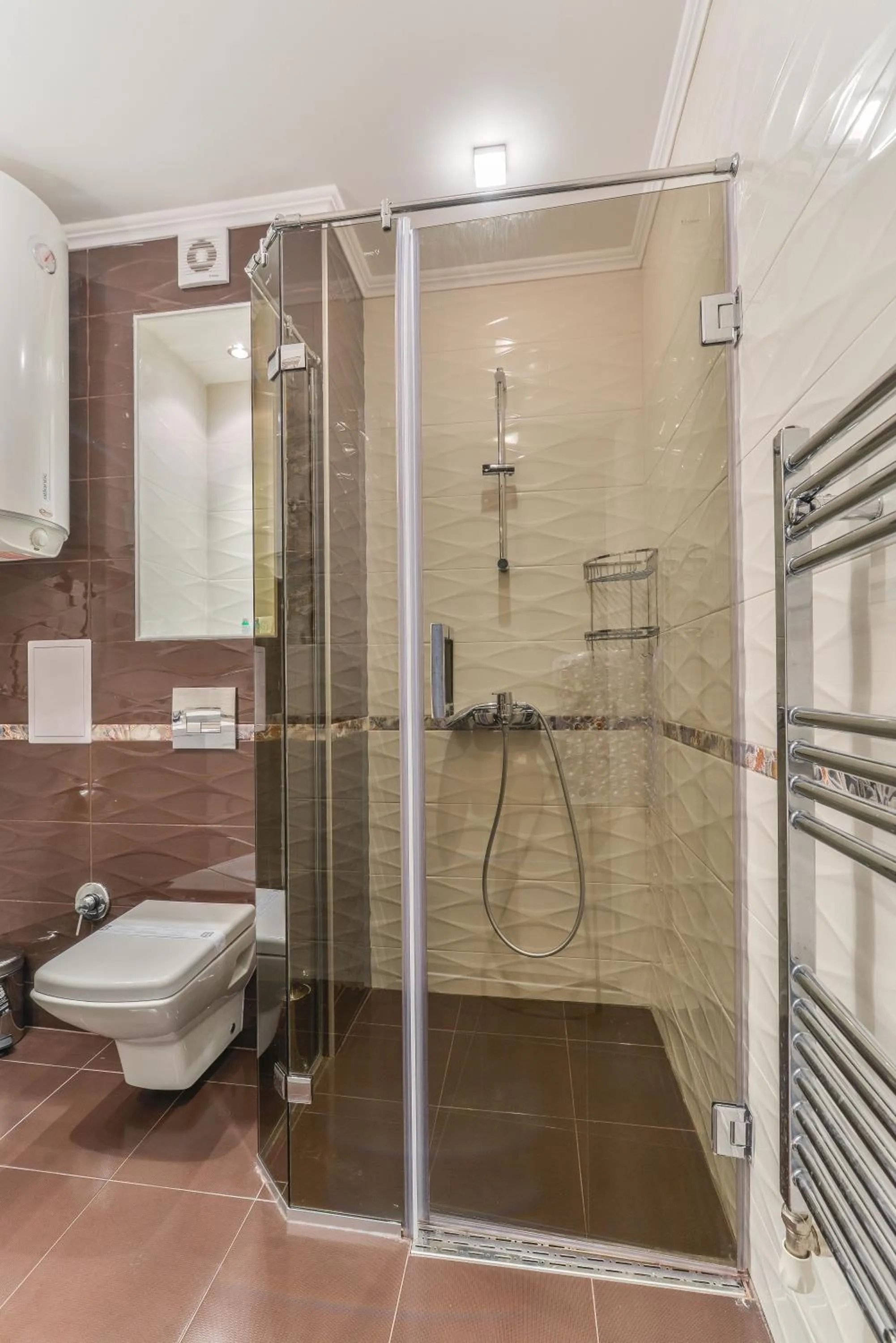 Shower in VILLA FLORENCE Boutique Apart Hotel