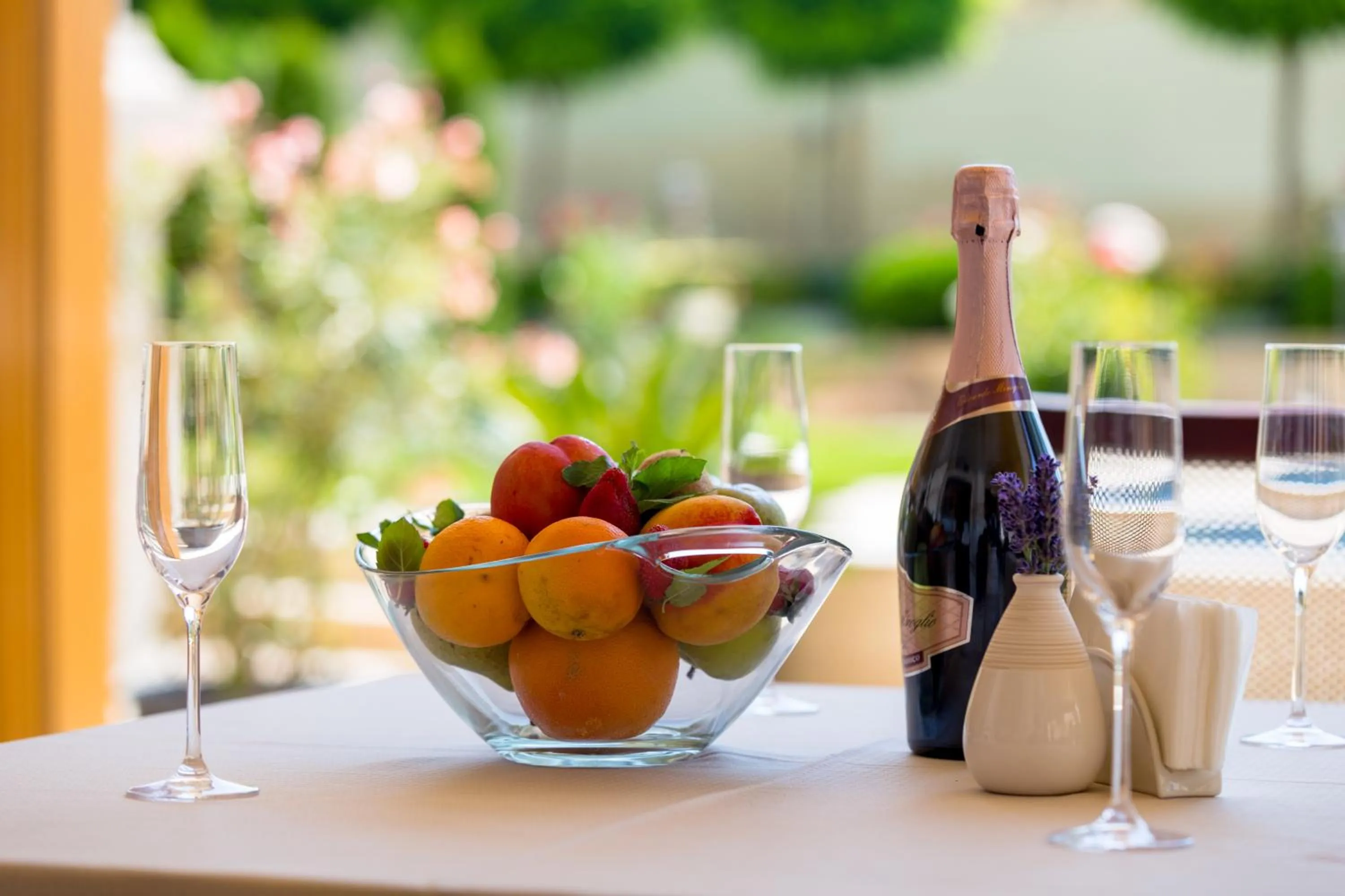 Drinks in VILLA FLORENCE Boutique Apart Hotel