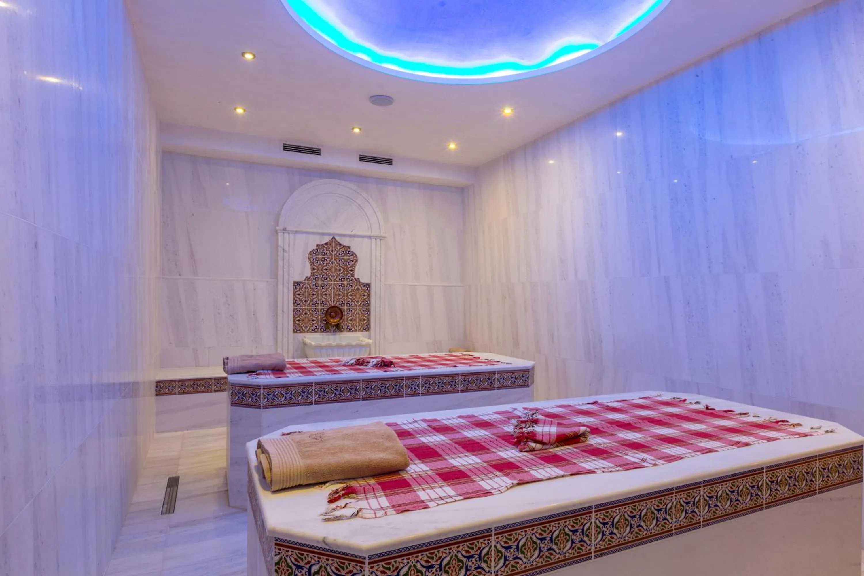Spa and wellness centre/facilities, Bed in VILLA FLORENCE Boutique Apart Hotel